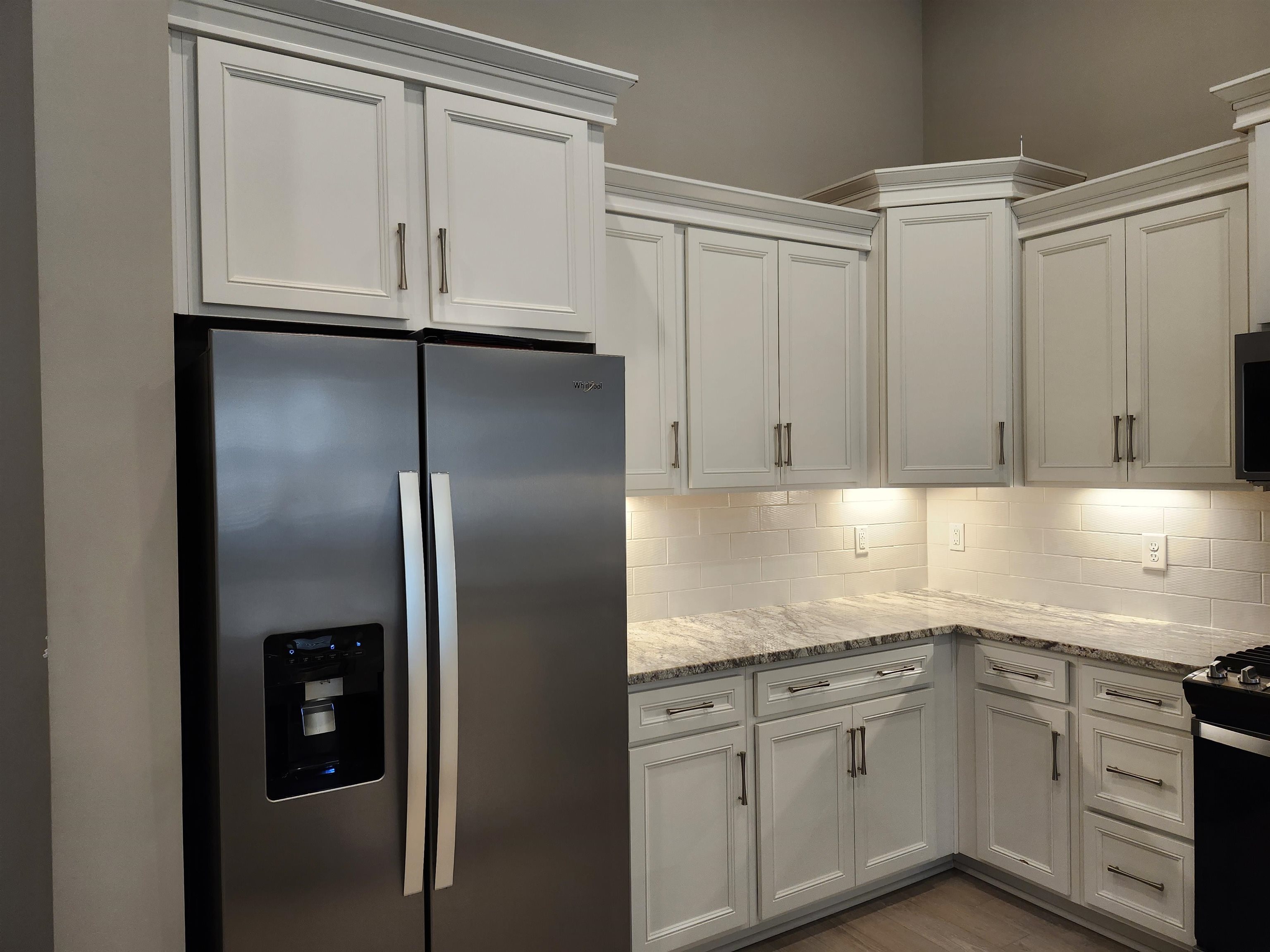 1008 Glohaven Way Property Photo 16