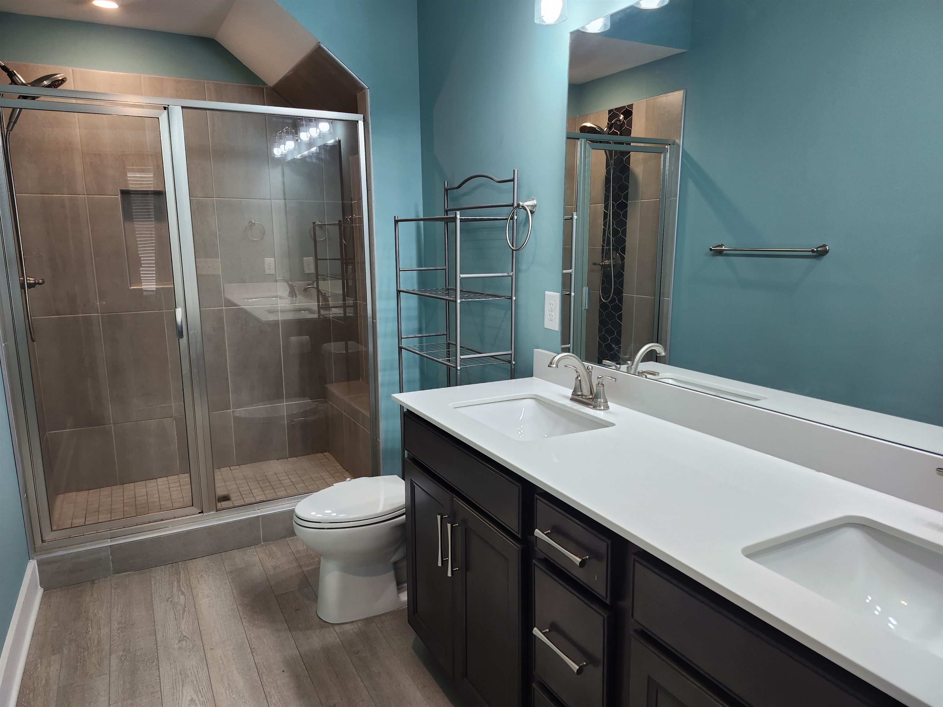 1008 Glohaven Way Property Photo 21