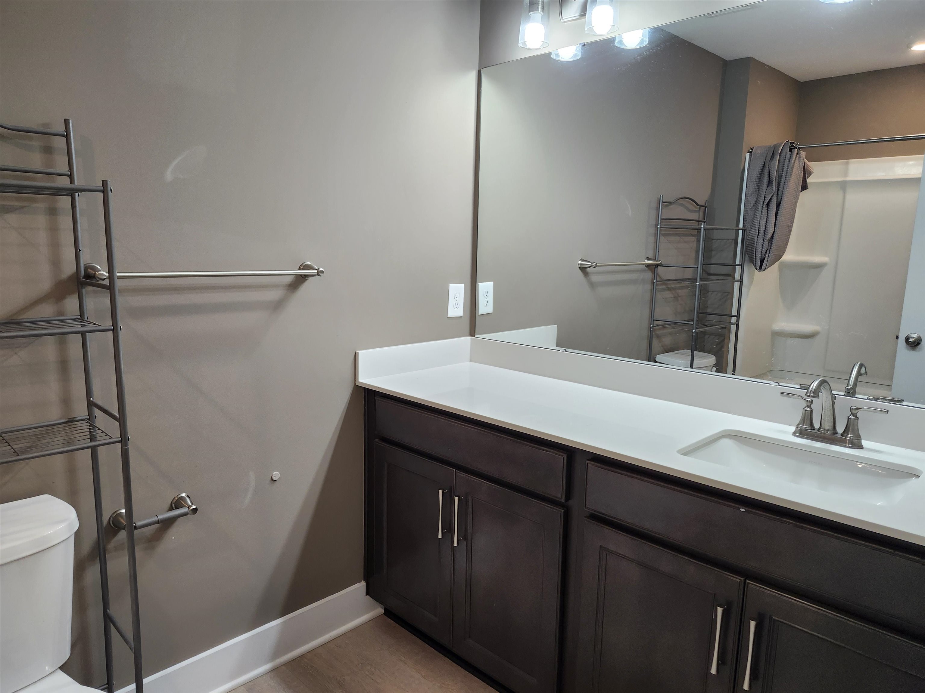 1008 Glohaven Way Property Photo 31