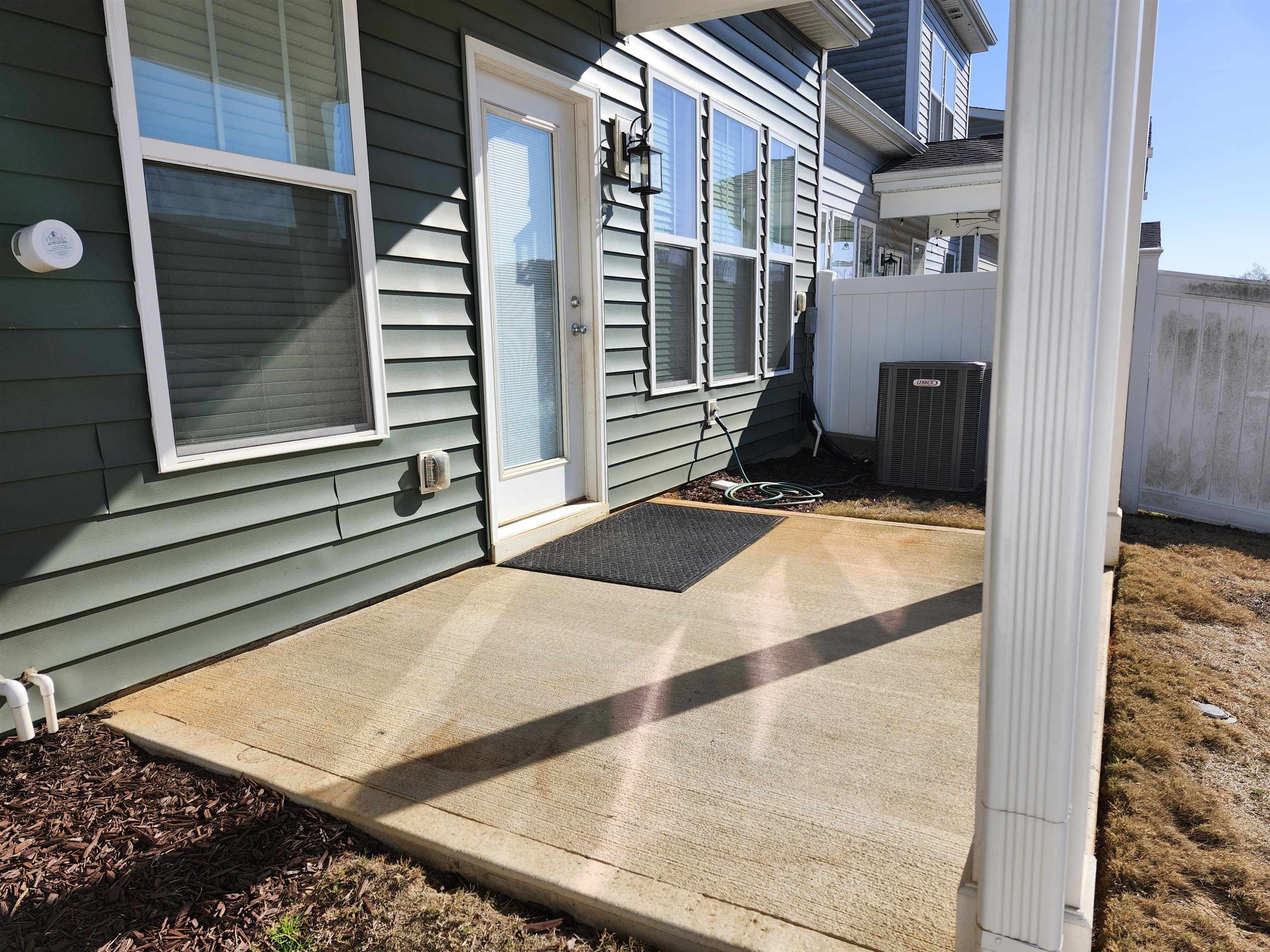 1008 Glohaven Way Property Photo 35