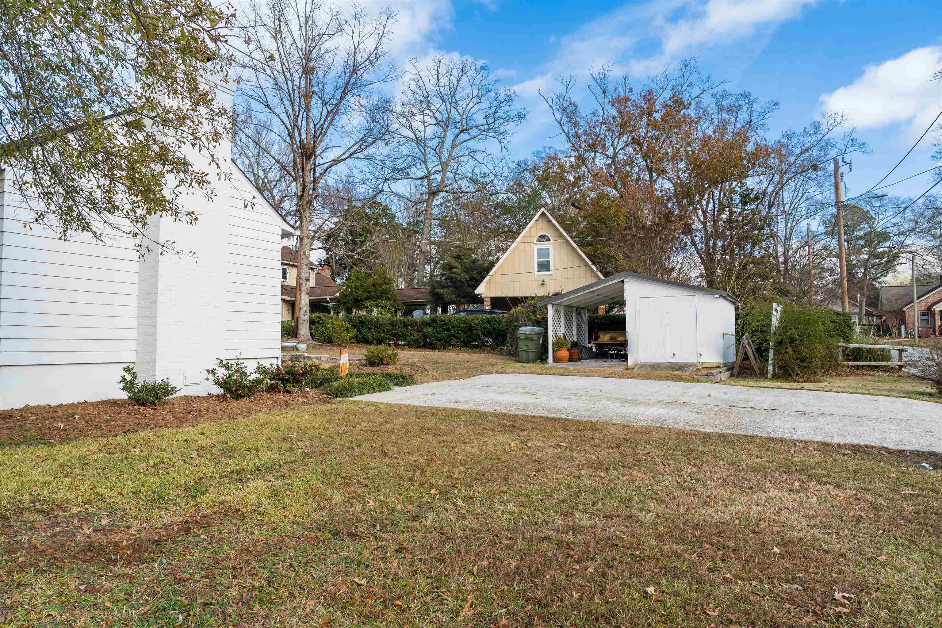 209 Young Drive Property Photo 8