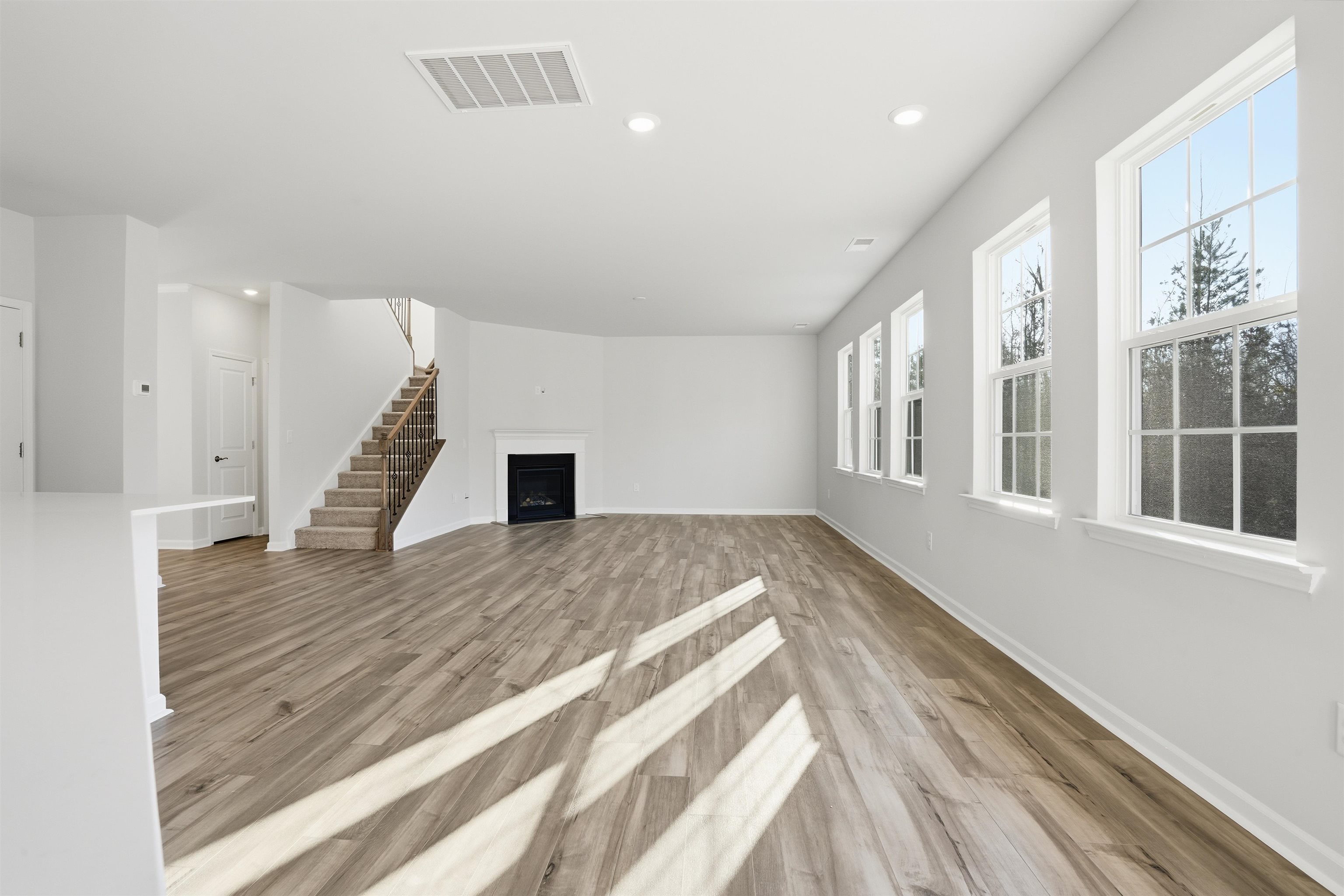 905 Kitson Court Property Photo 16