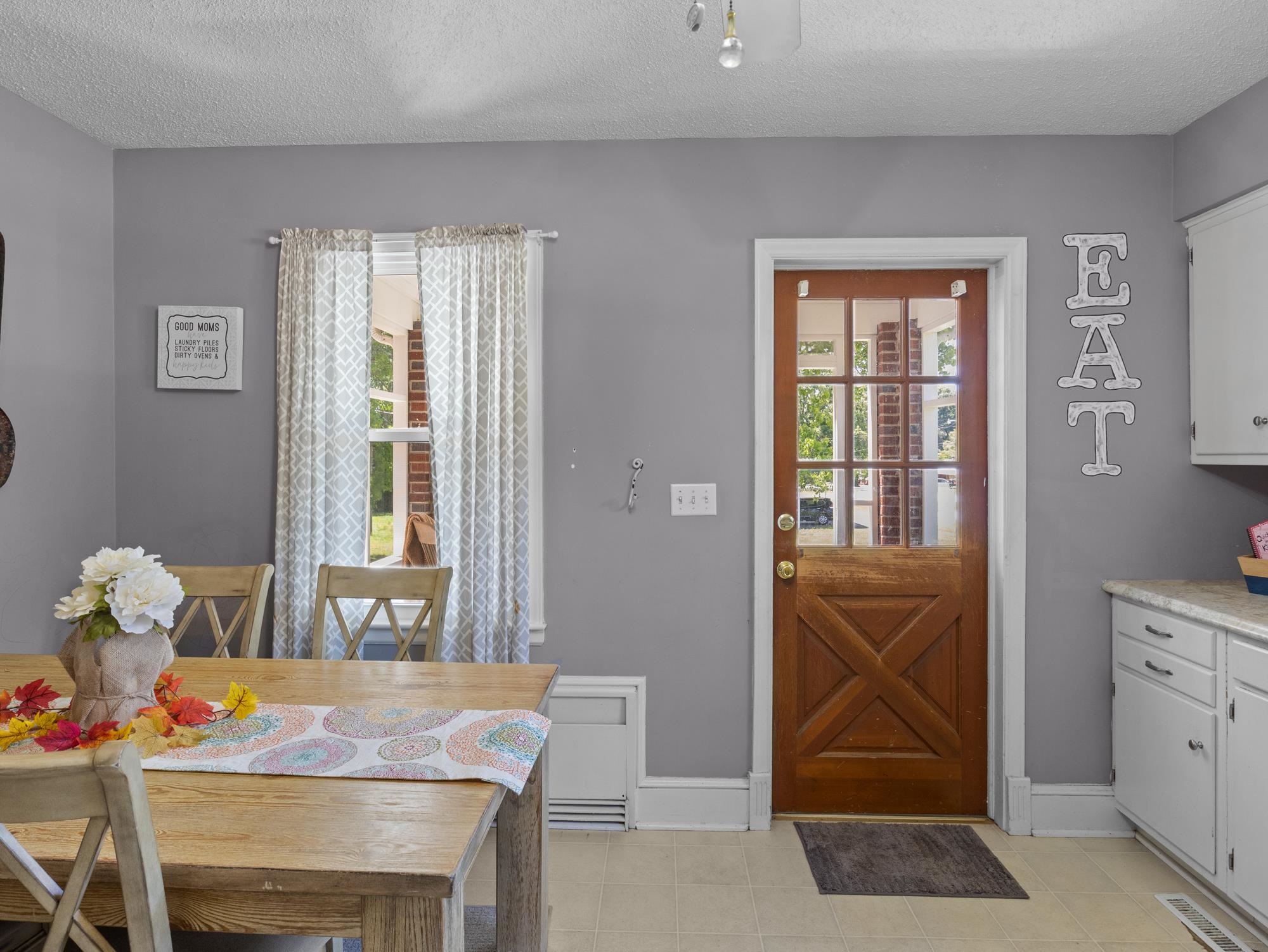 201 Spruce Street Property Photo 16