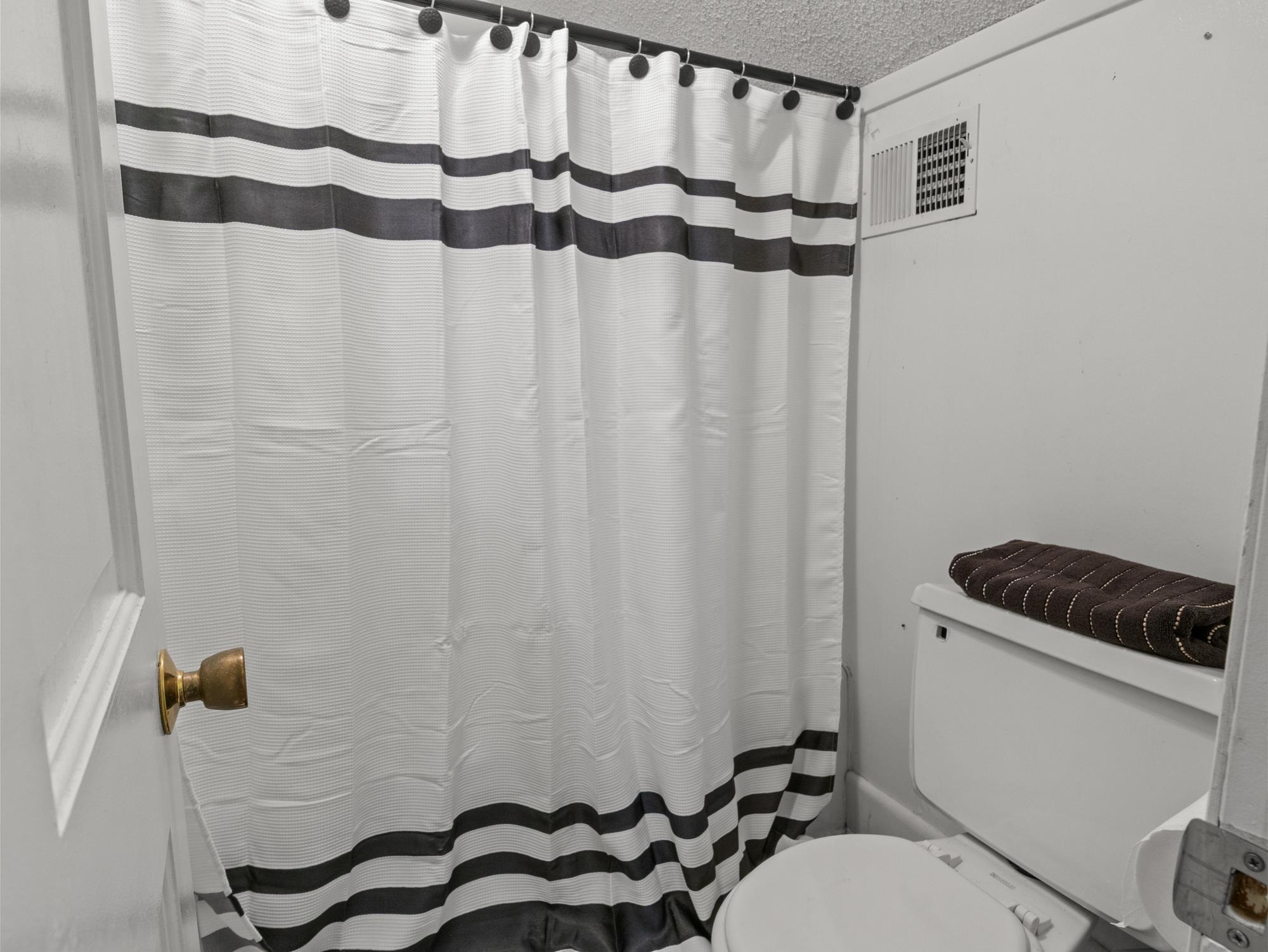 201 Spruce Street Property Photo 31