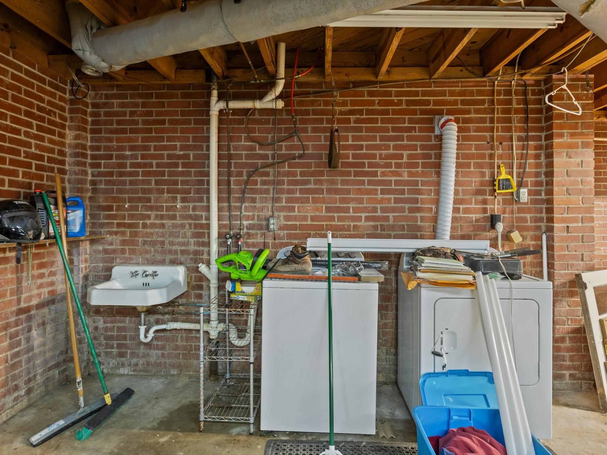 201 Spruce Street Property Photo 37