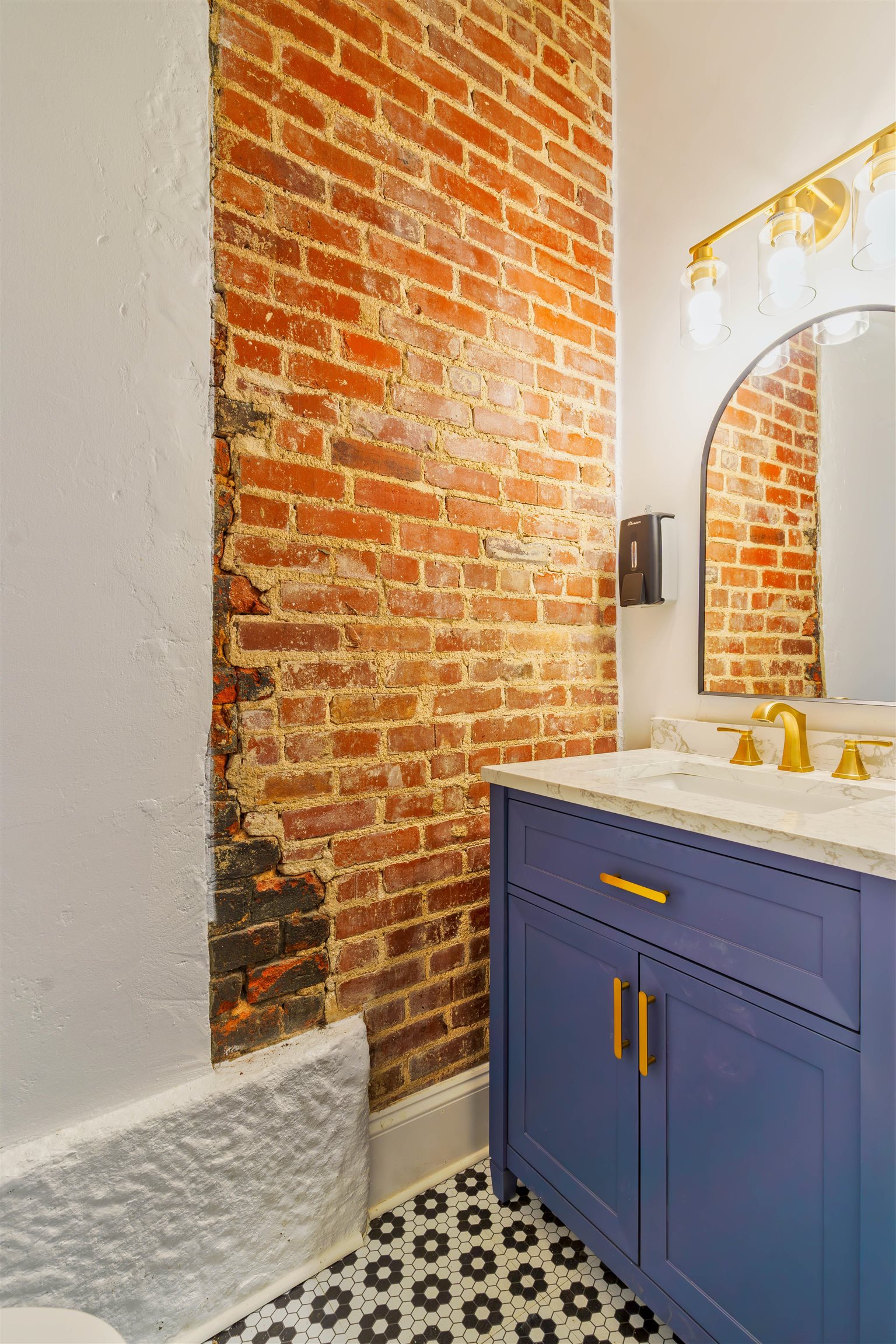 338992 Property Photo 8
