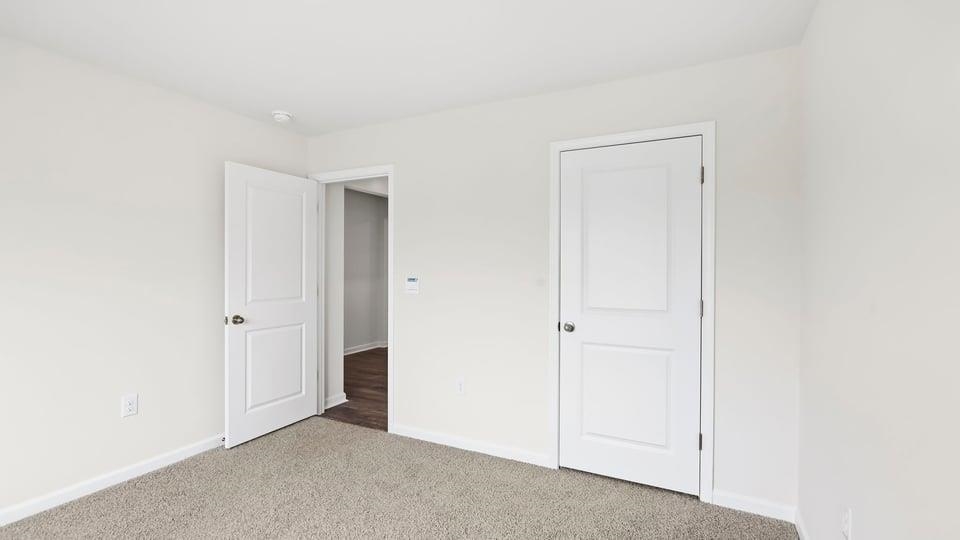 945 Kerwood Street Property Photo 7