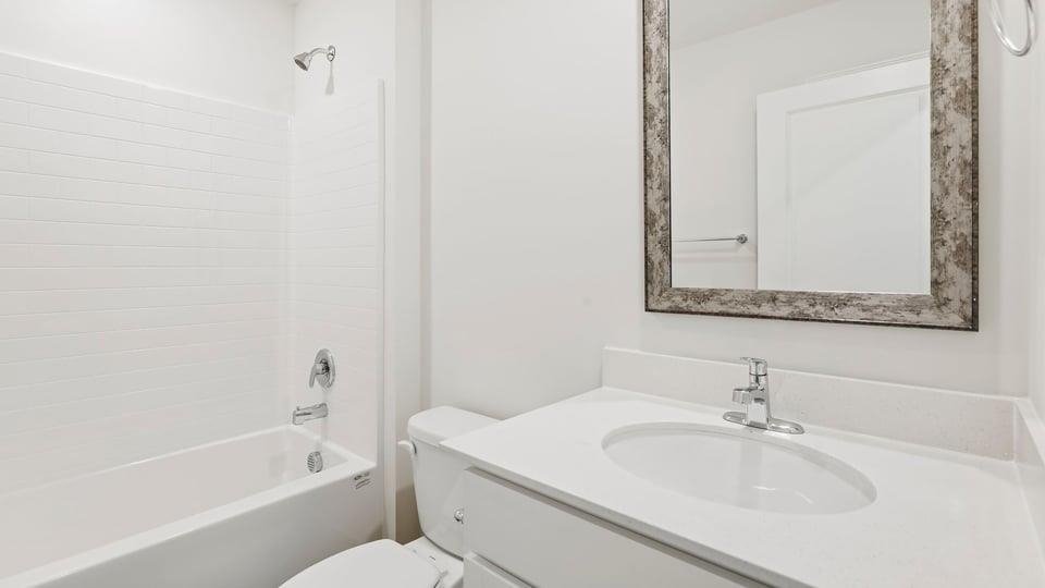 945 Kerwood Street Property Photo 8