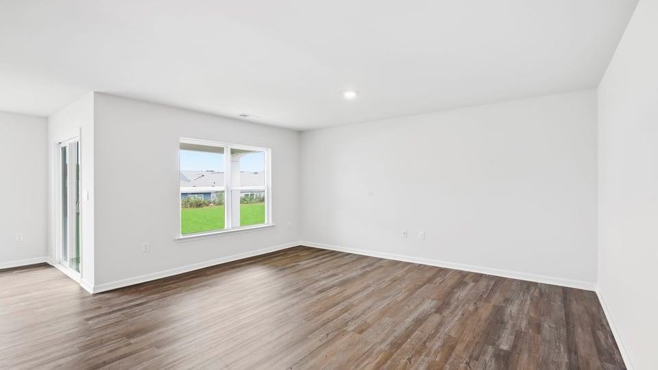 945 Kerwood Street Property Photo 12