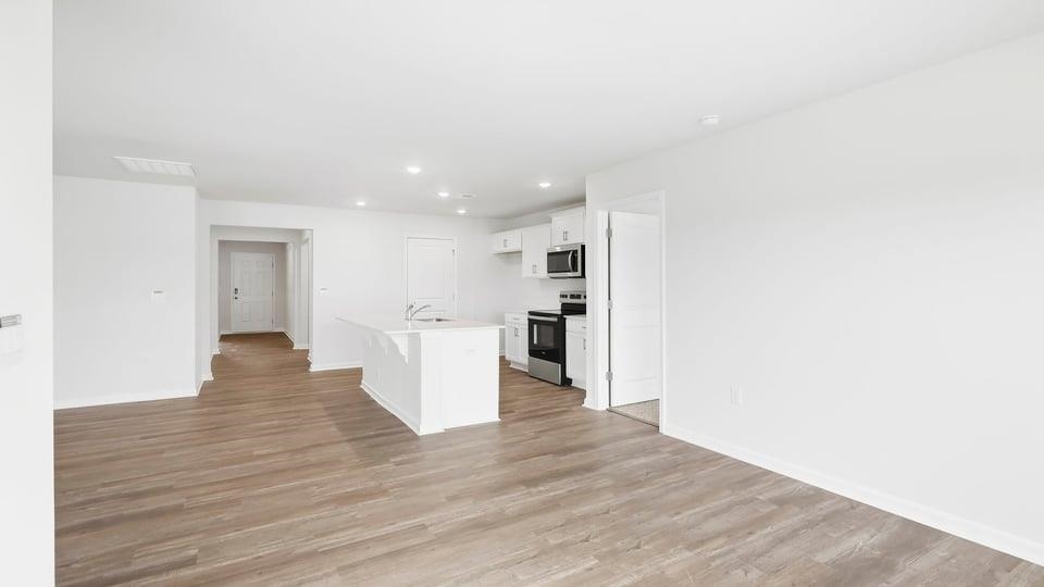 945 Kerwood Street Property Photo 15