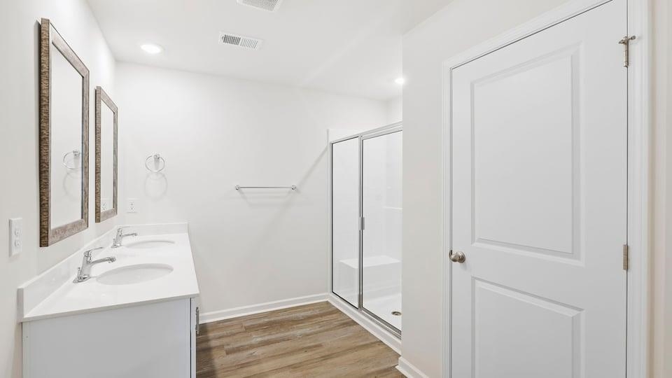 945 Kerwood Street Property Photo 27