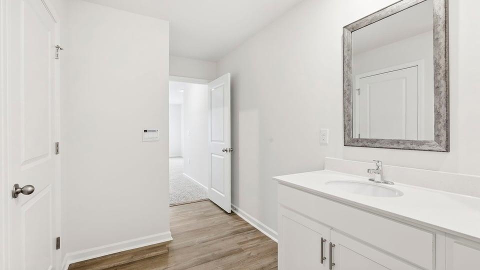 945 Kerwood Street Property Photo 29
