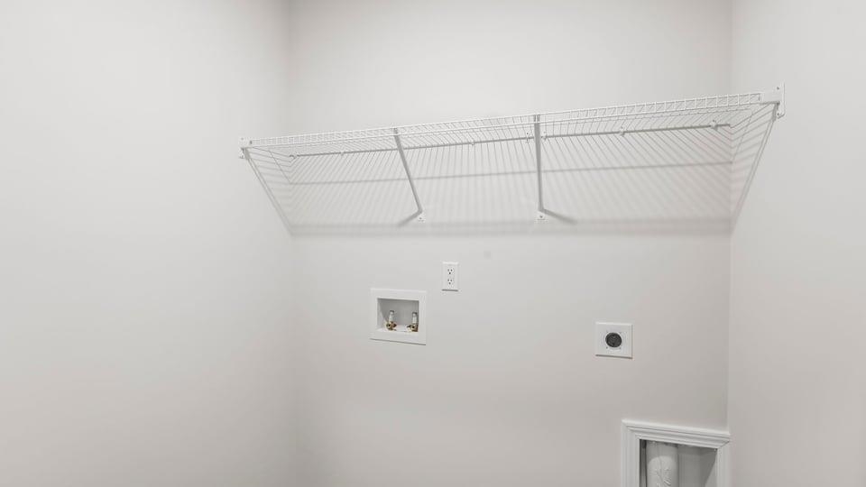 945 Kerwood Street Property Photo 33