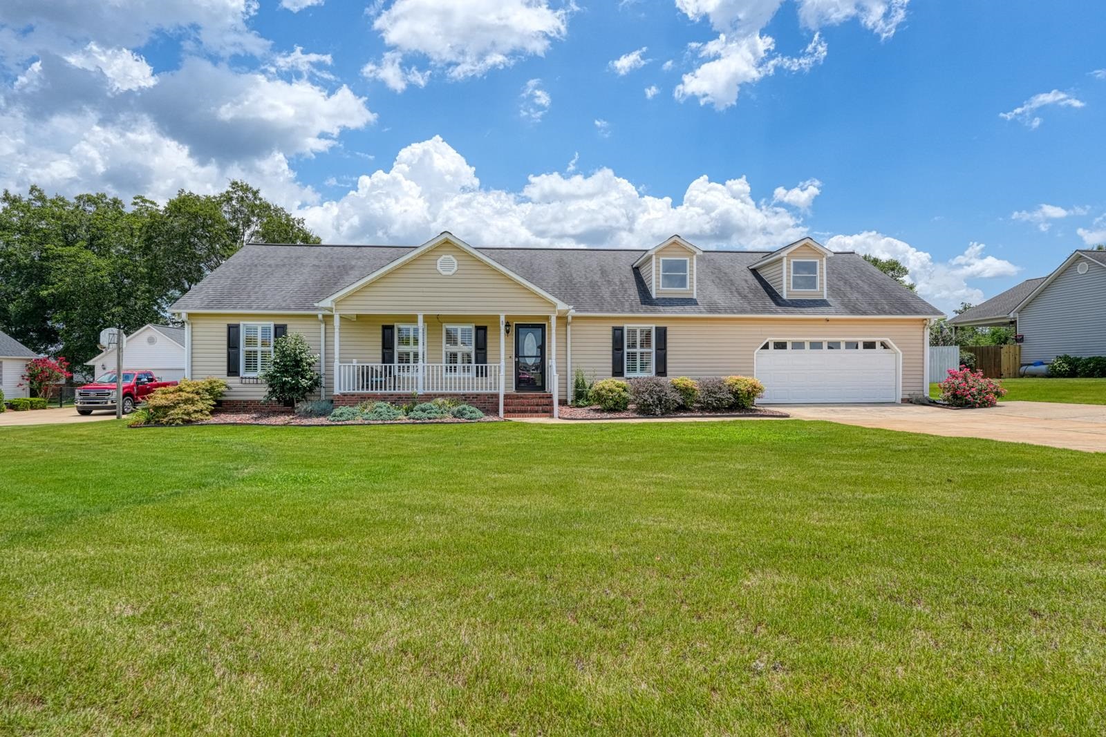 140 Bermuda Lane Property Photo 1