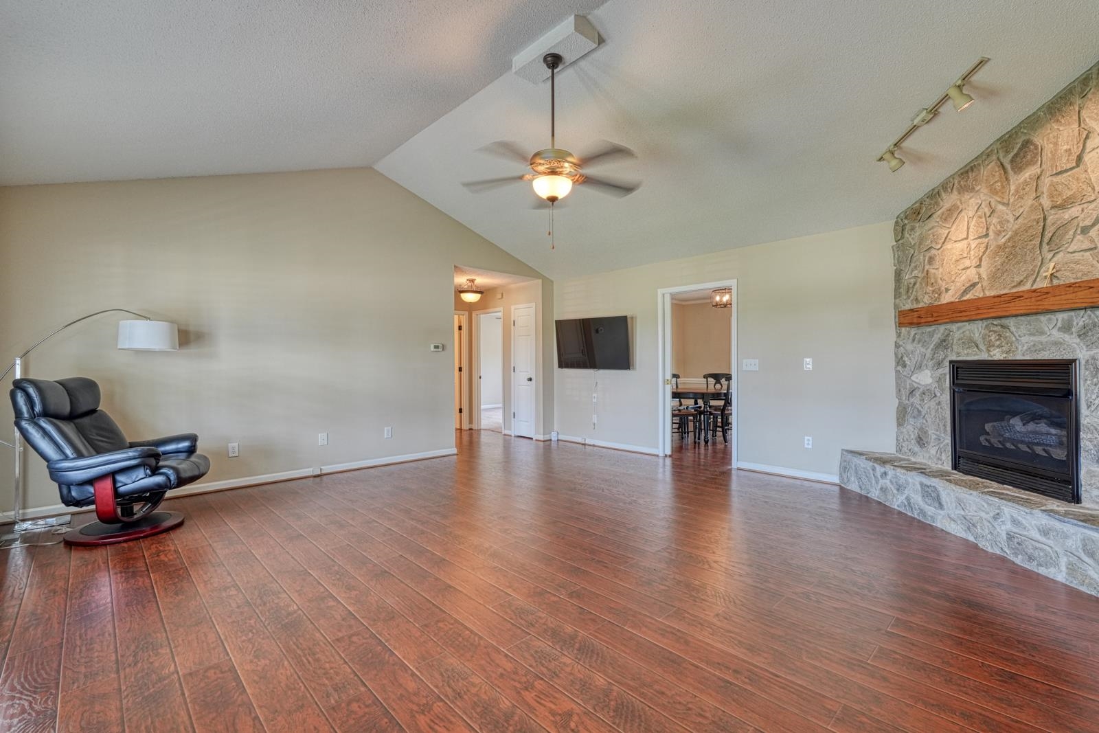 140 Bermuda Lane Property Photo 12