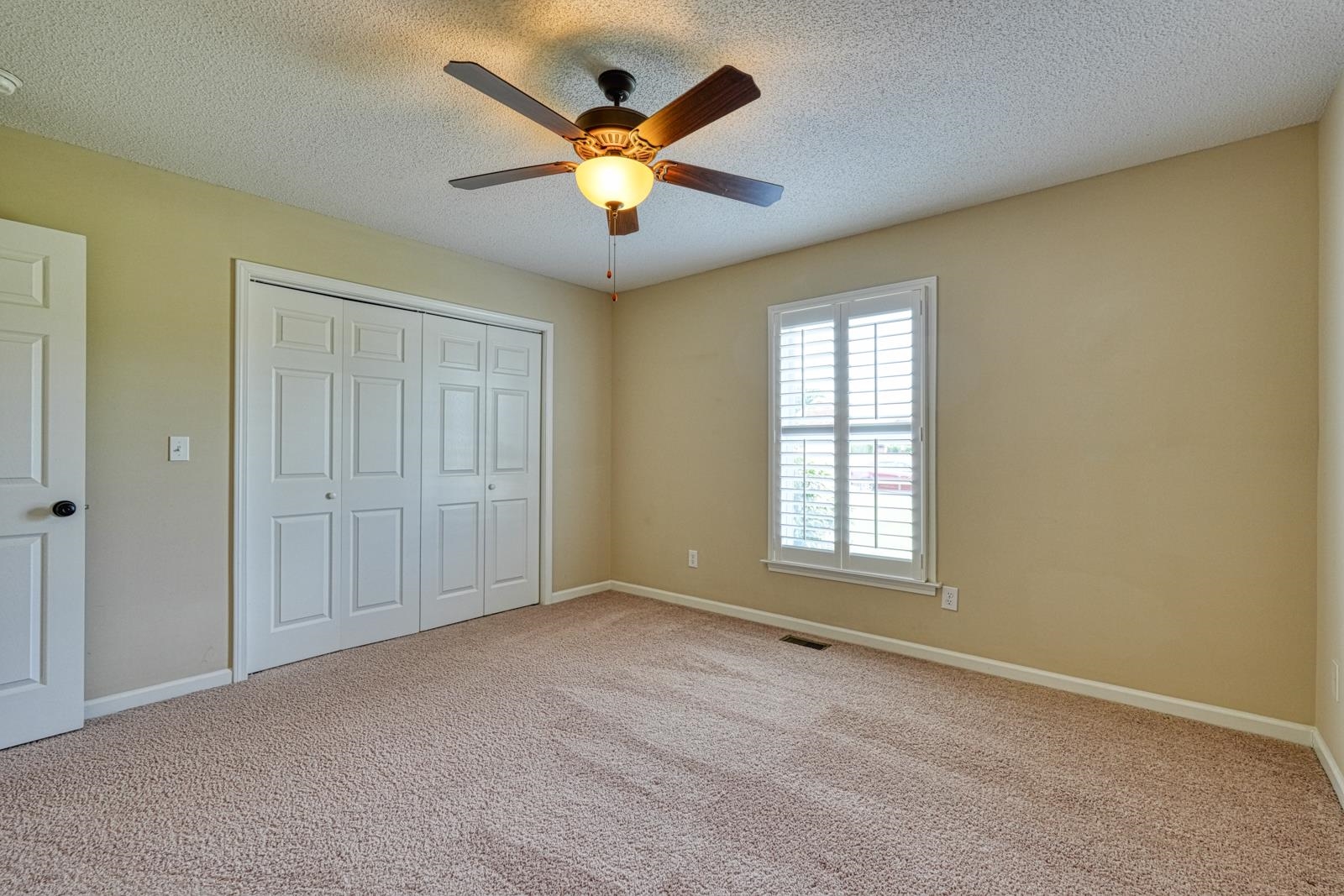 140 Bermuda Lane Property Photo 19