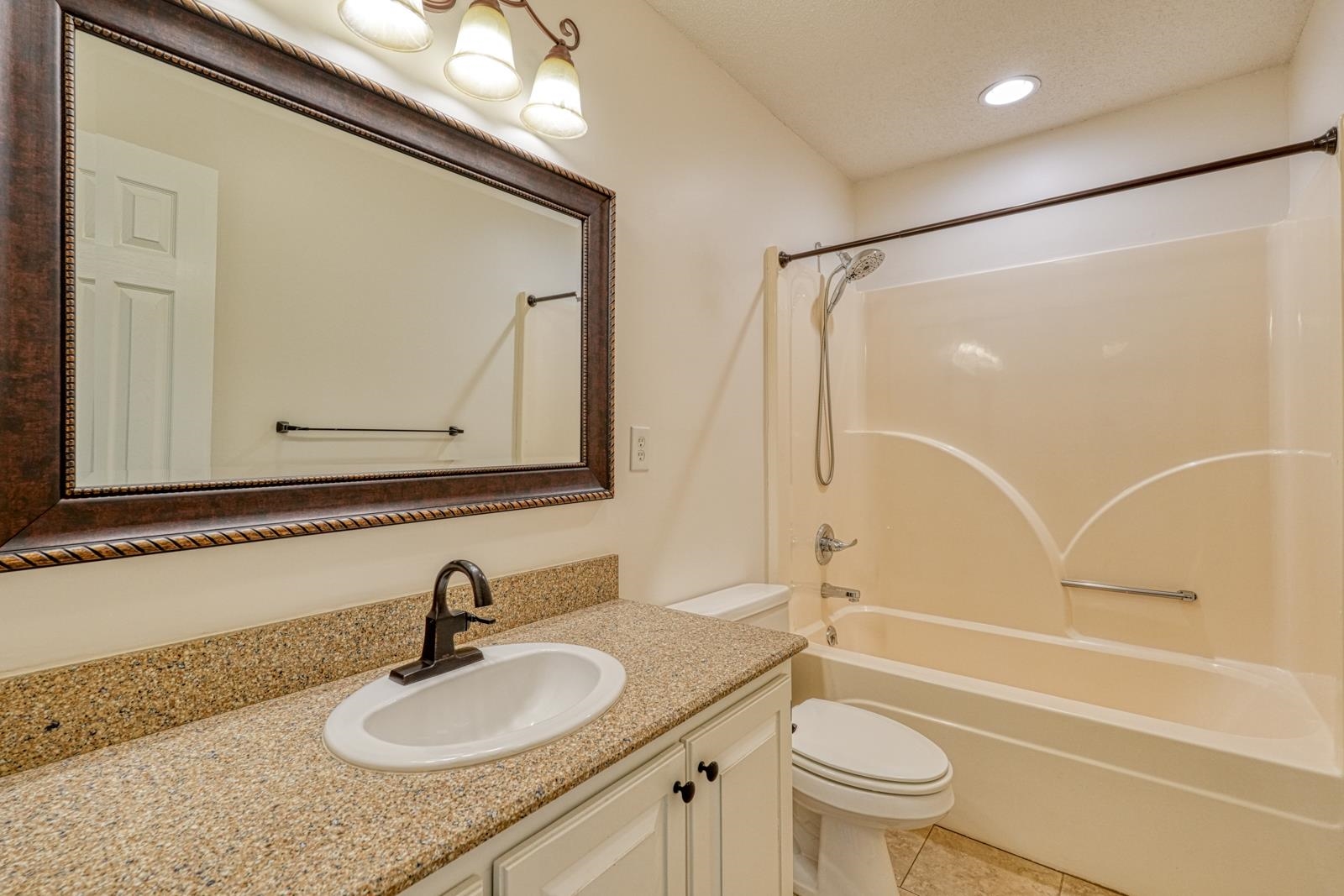 140 Bermuda Lane Property Photo 27