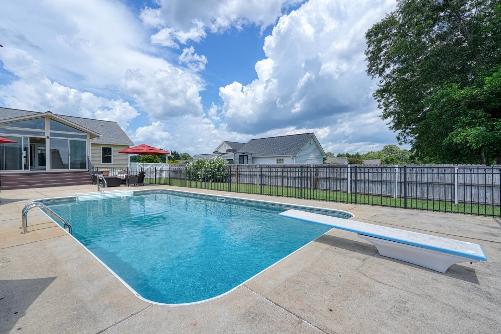140 Bermuda Lane Property Photo 35