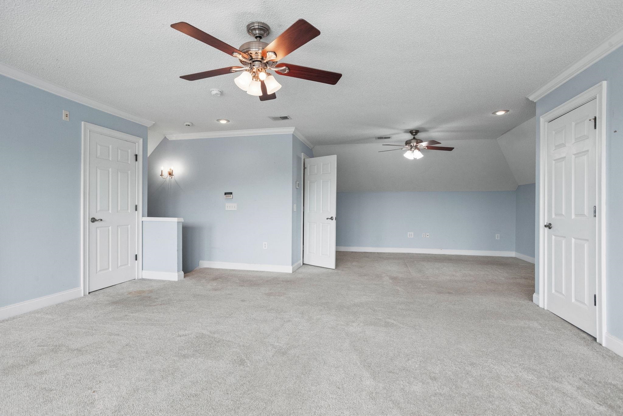865 E Heathland Drive Property Photo 29