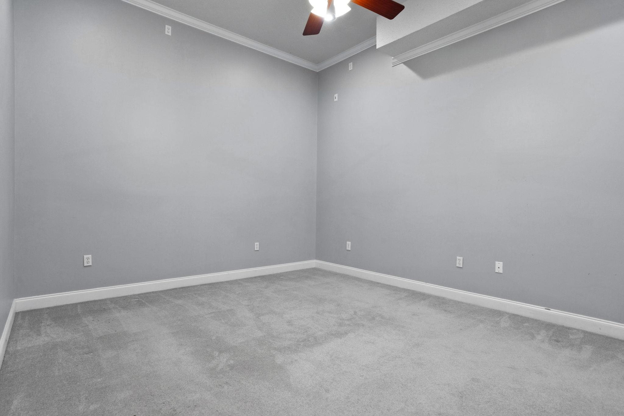 865 E Heathland Drive Property Photo 40