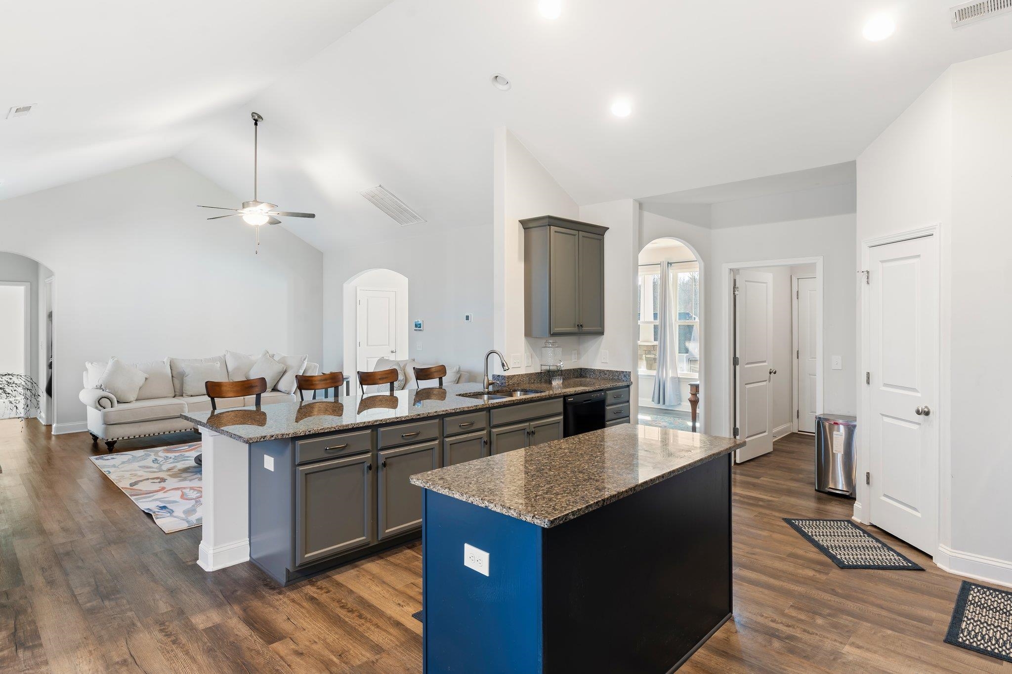 615 Forden Drive Property Photo 15