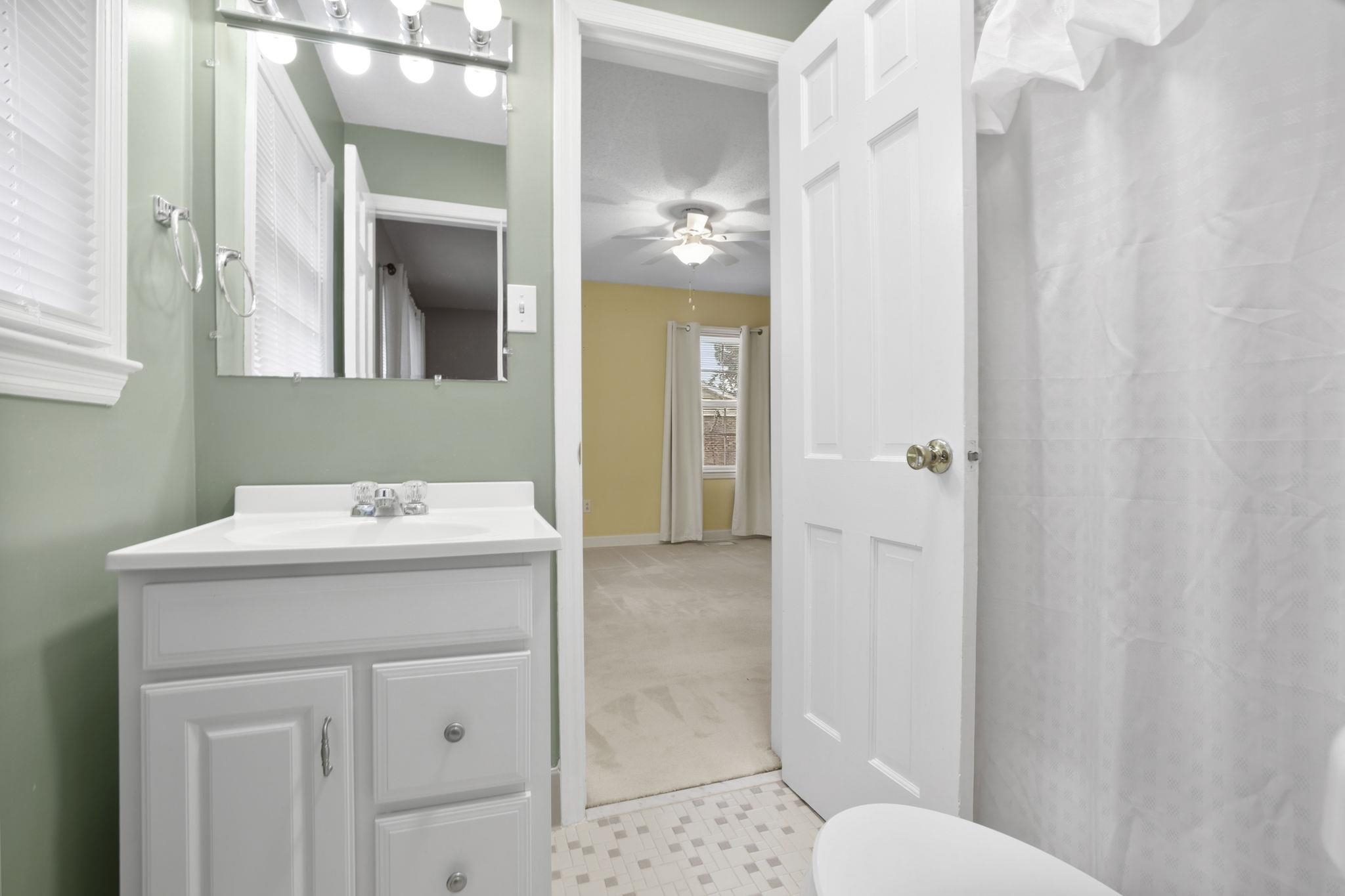 108 Sunline Place Property Photo 30