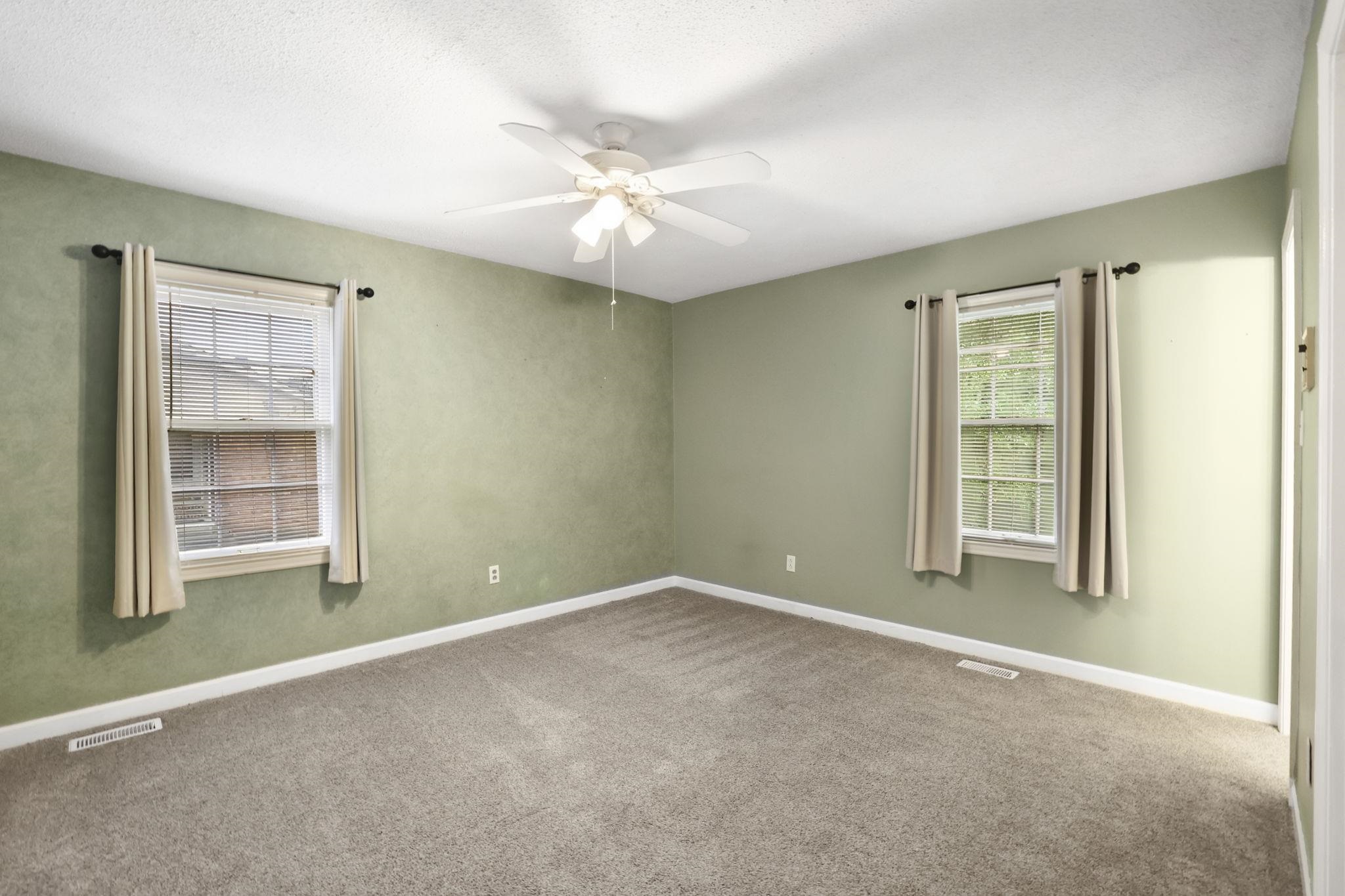 108 Sunline Place Property Photo 32