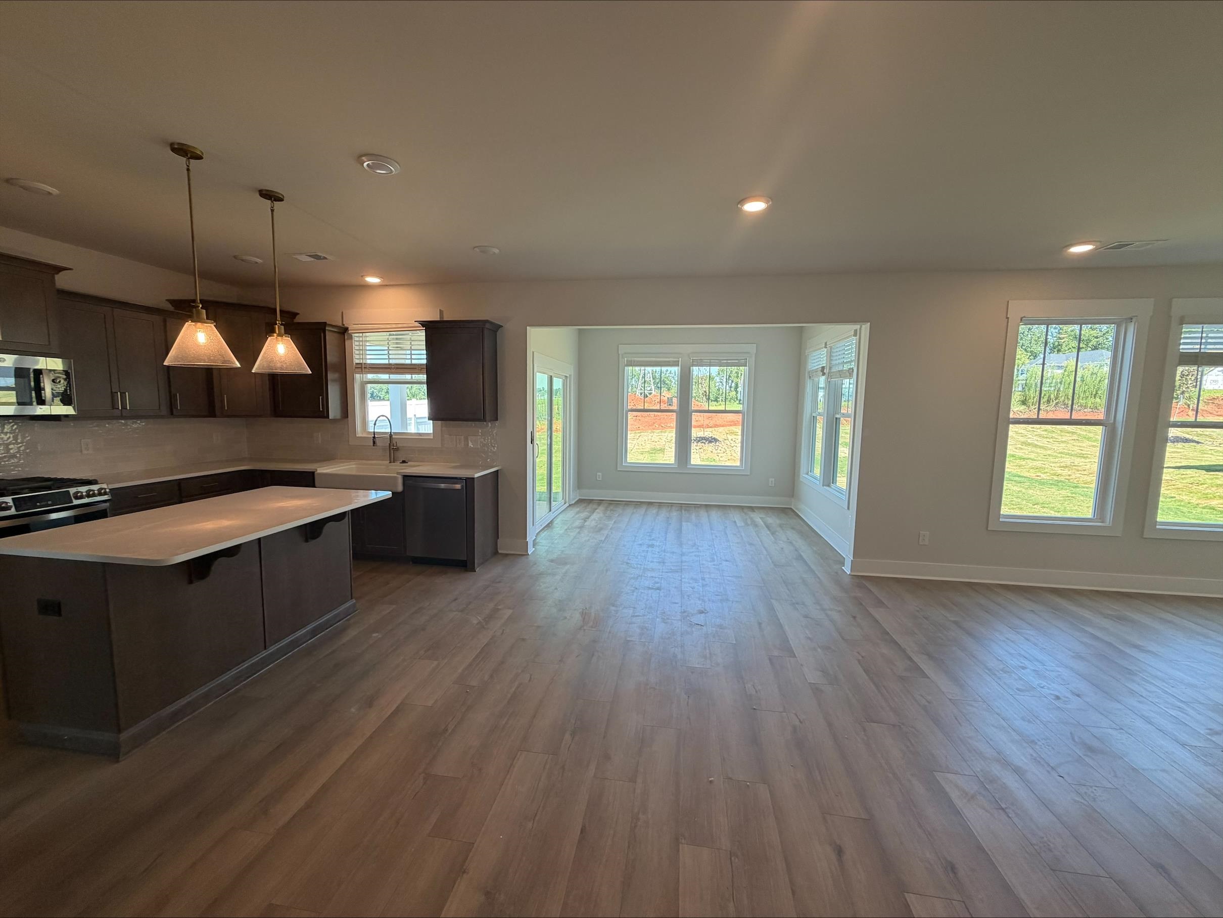 1010 Fox Hollow Street Property Photo 5