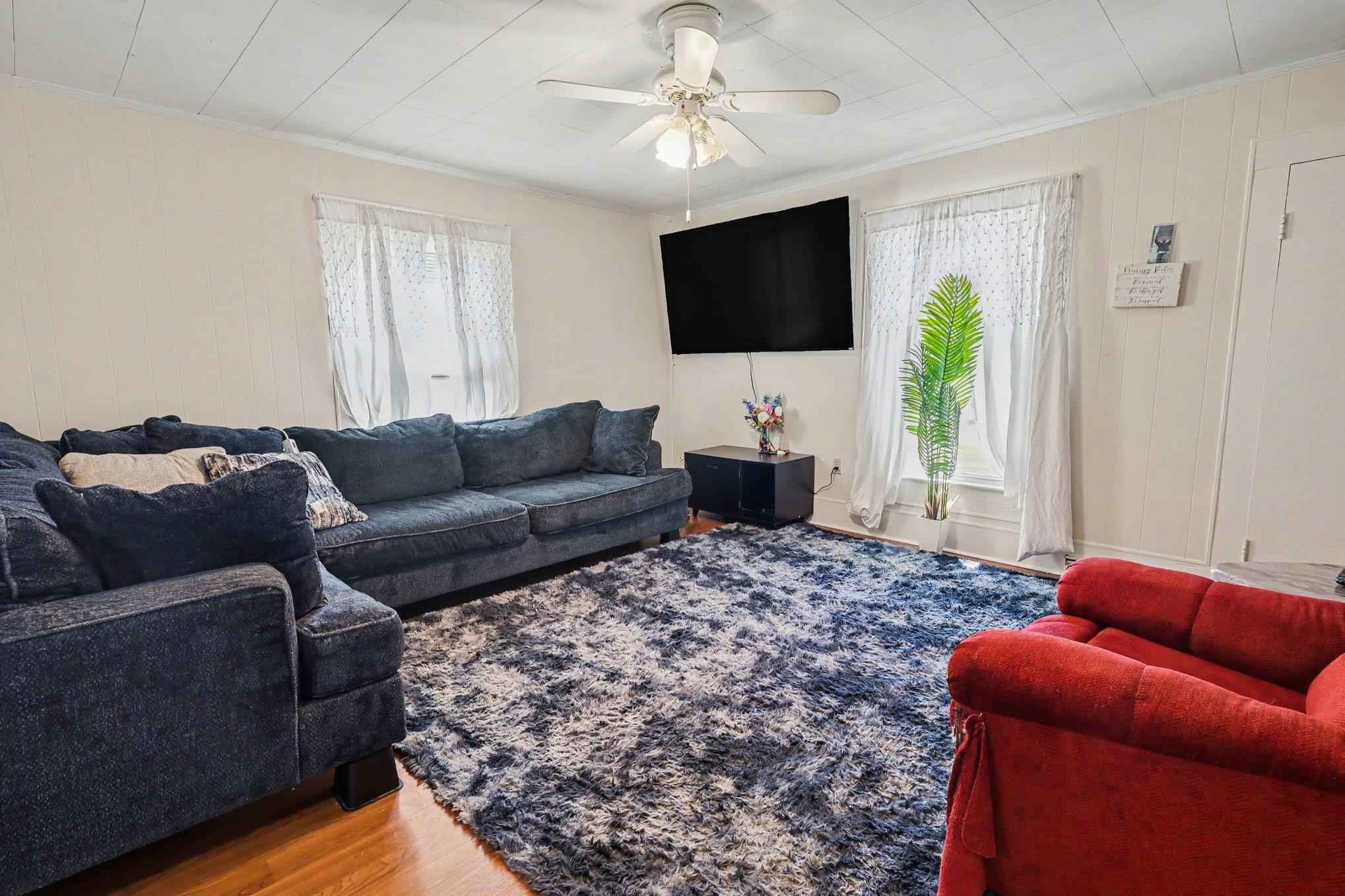 9 G Street Property Photo 4