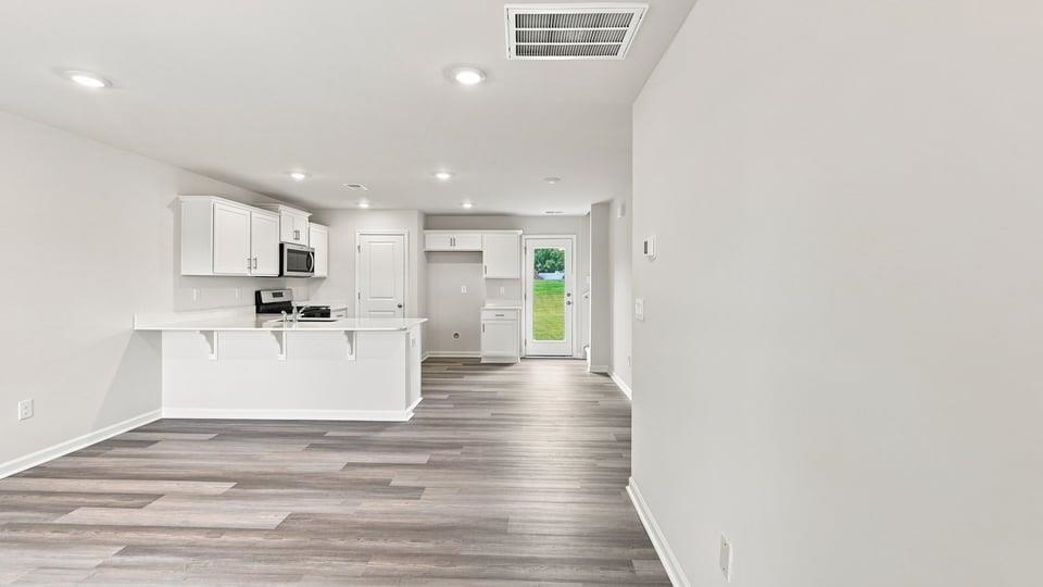 721 Longton Street Property Photo 4