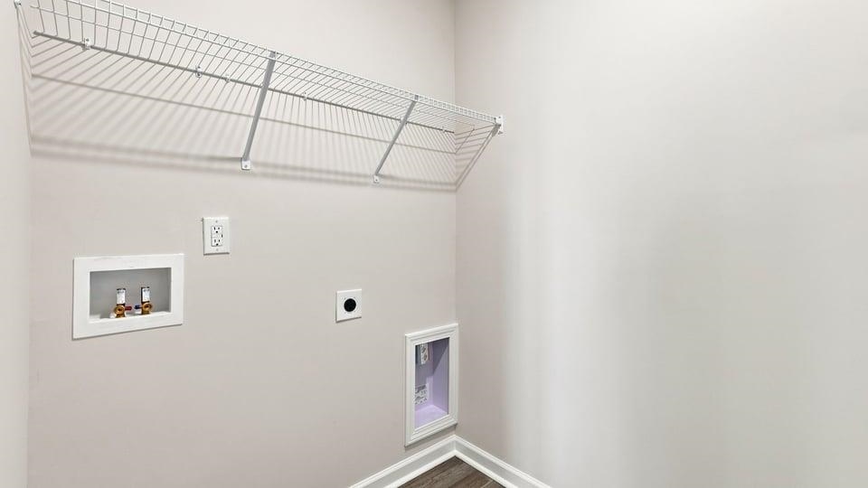 721 Longton Street Property Photo 33