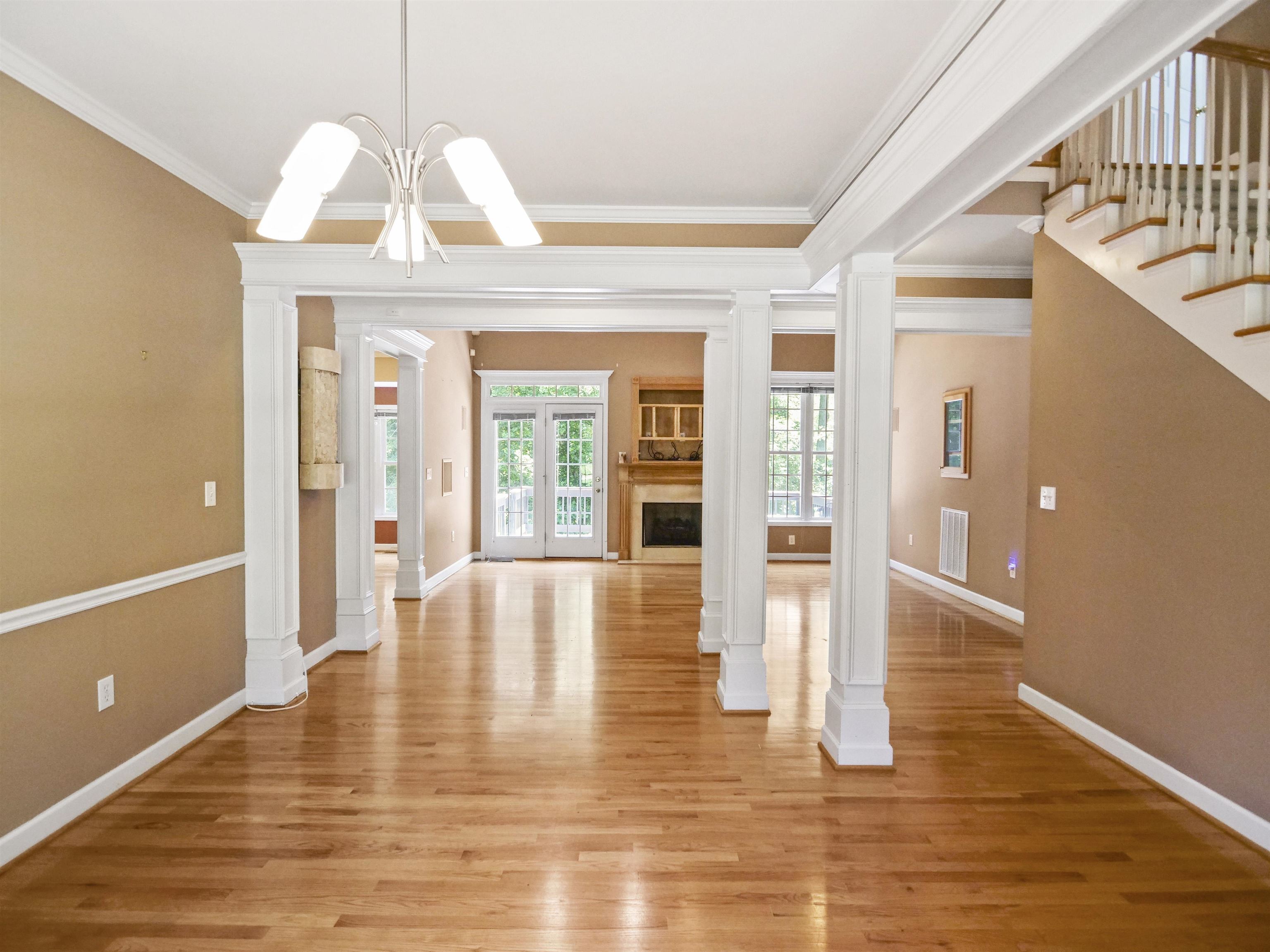 240 Cedar Bluff Drive Property Photo 4