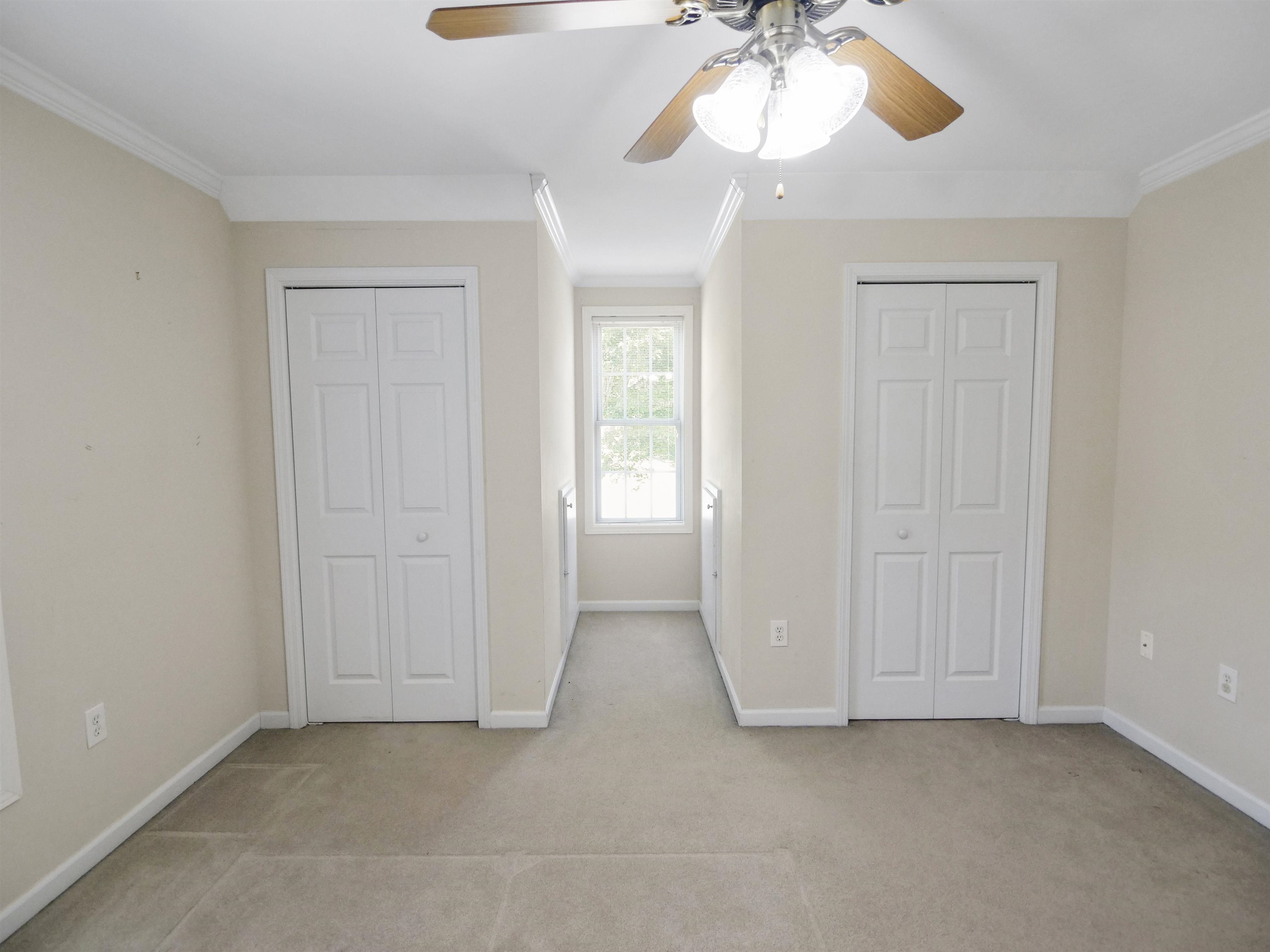 240 Cedar Bluff Drive Property Photo 16