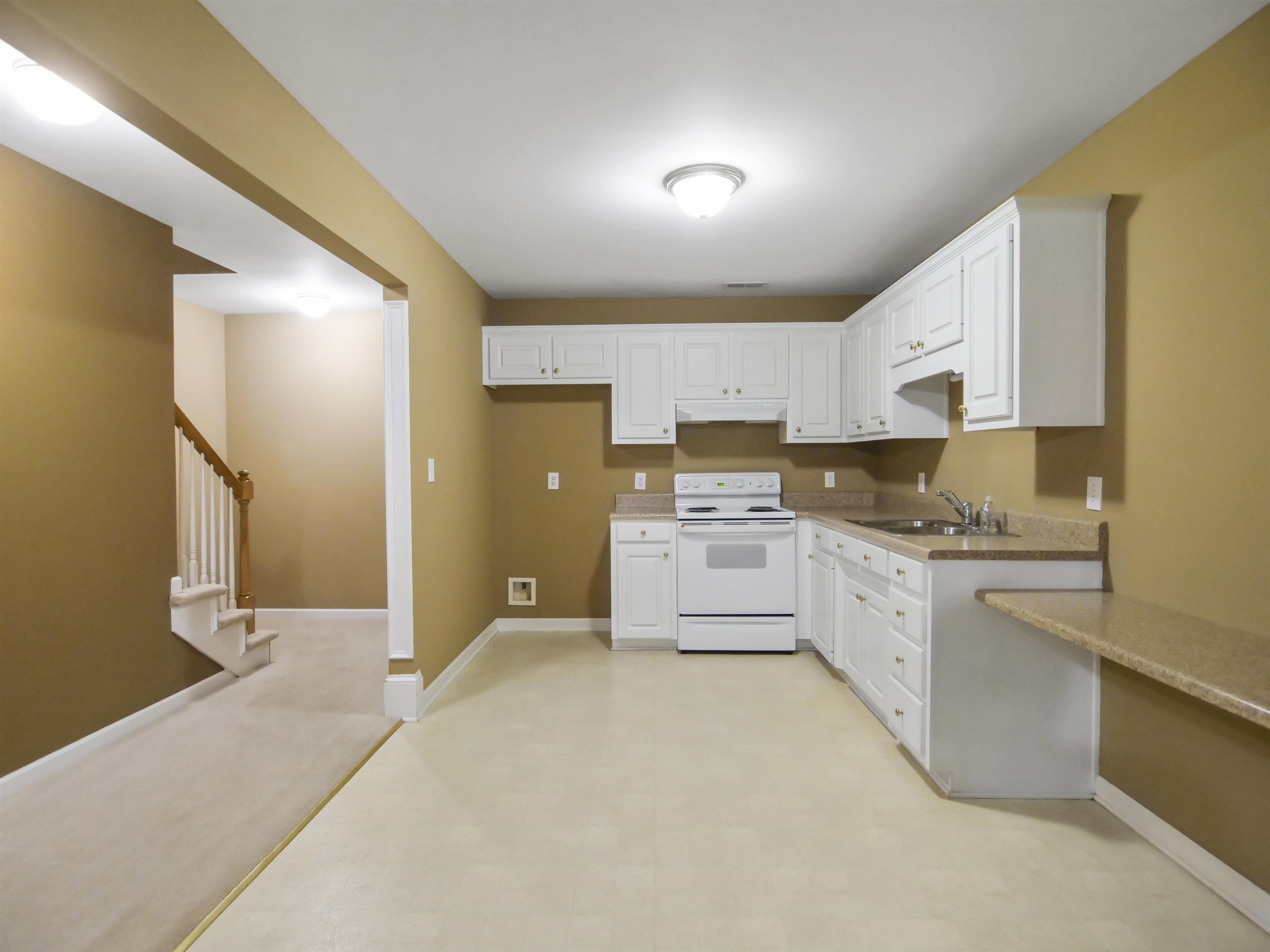 240 Cedar Bluff Drive Property Photo 27
