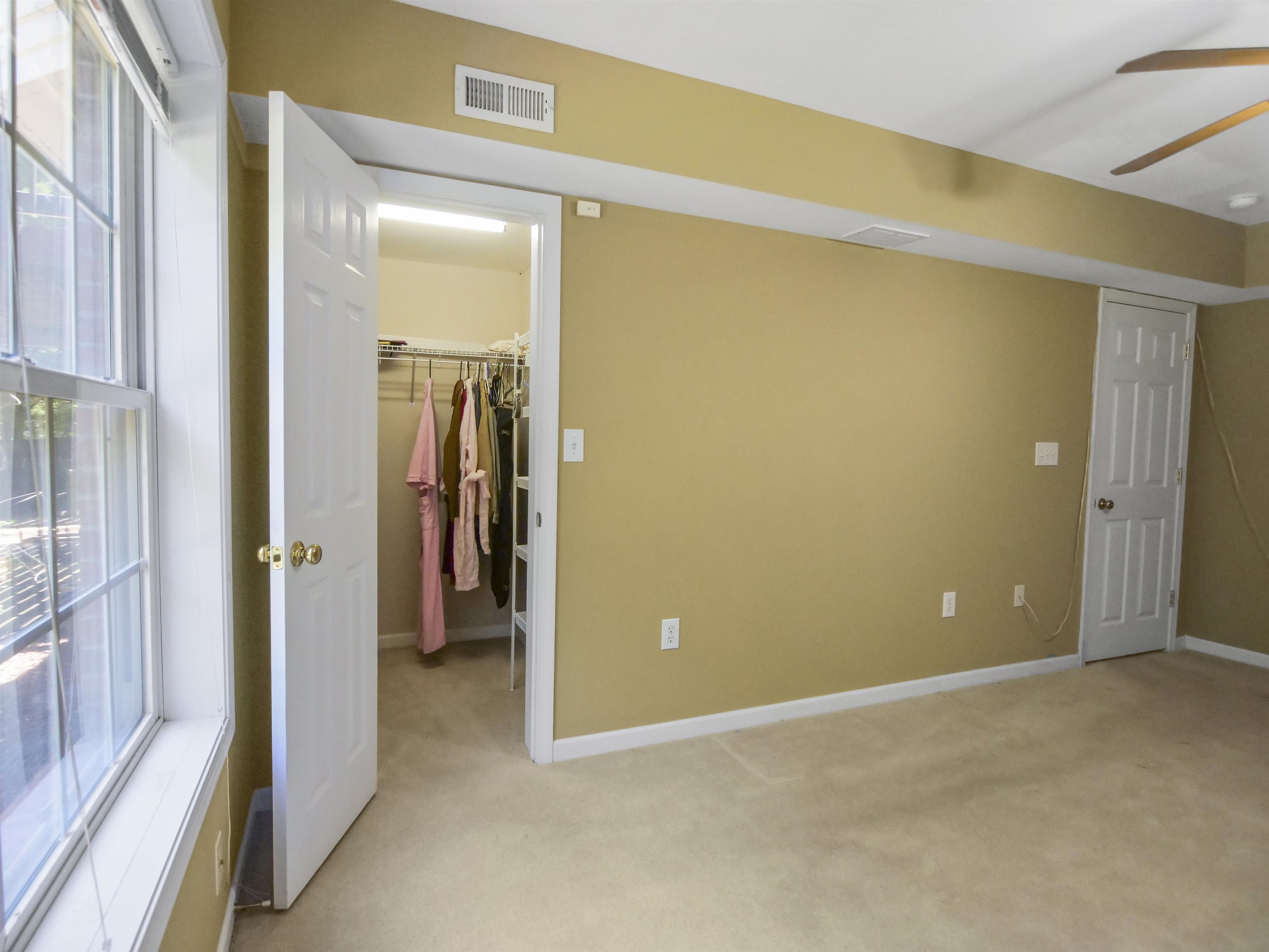 240 Cedar Bluff Drive Property Photo 34