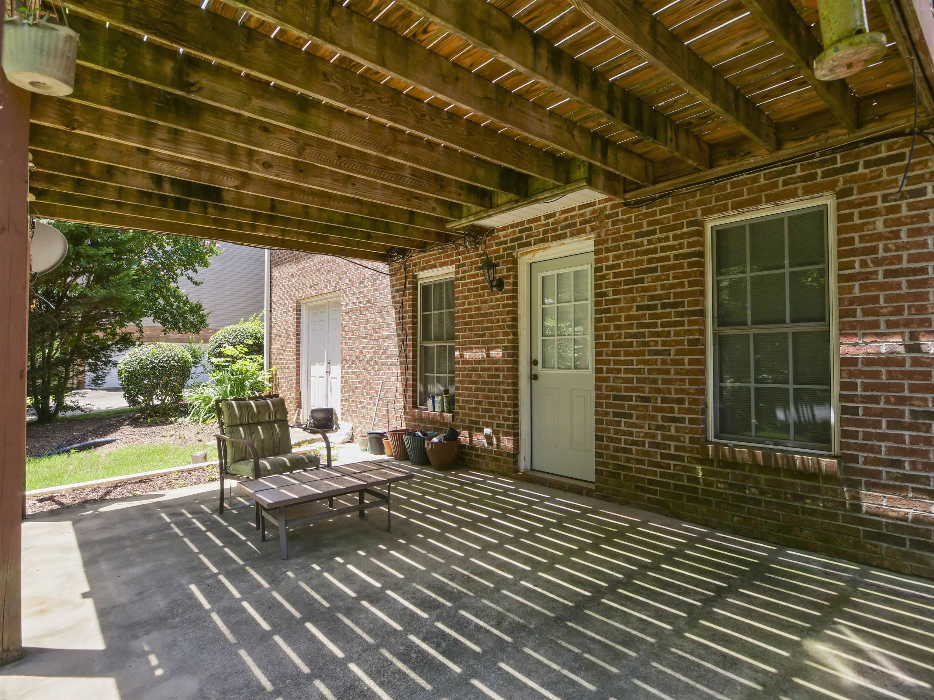 240 Cedar Bluff Drive Property Photo 38