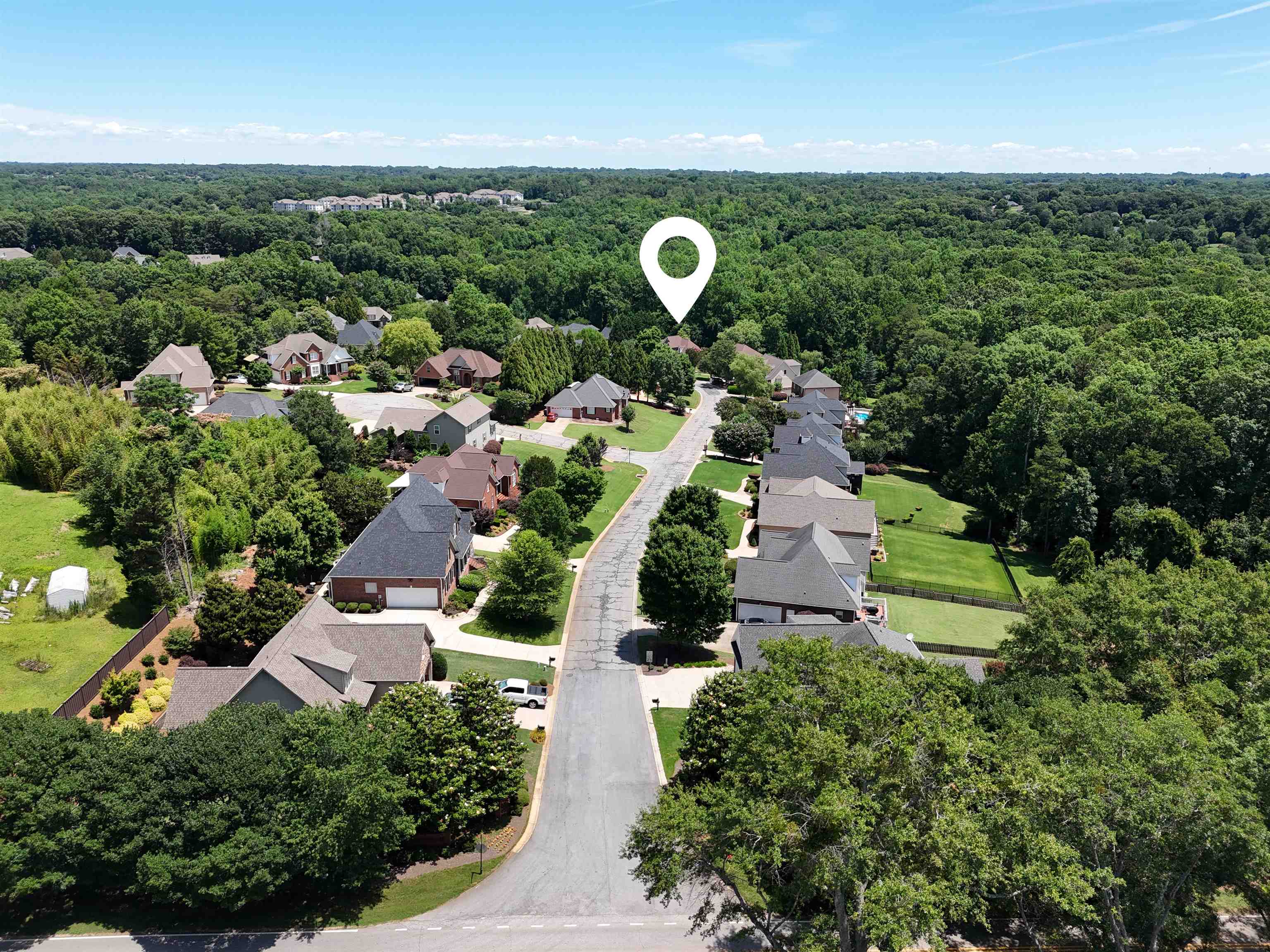 240 Cedar Bluff Drive Property Photo 44