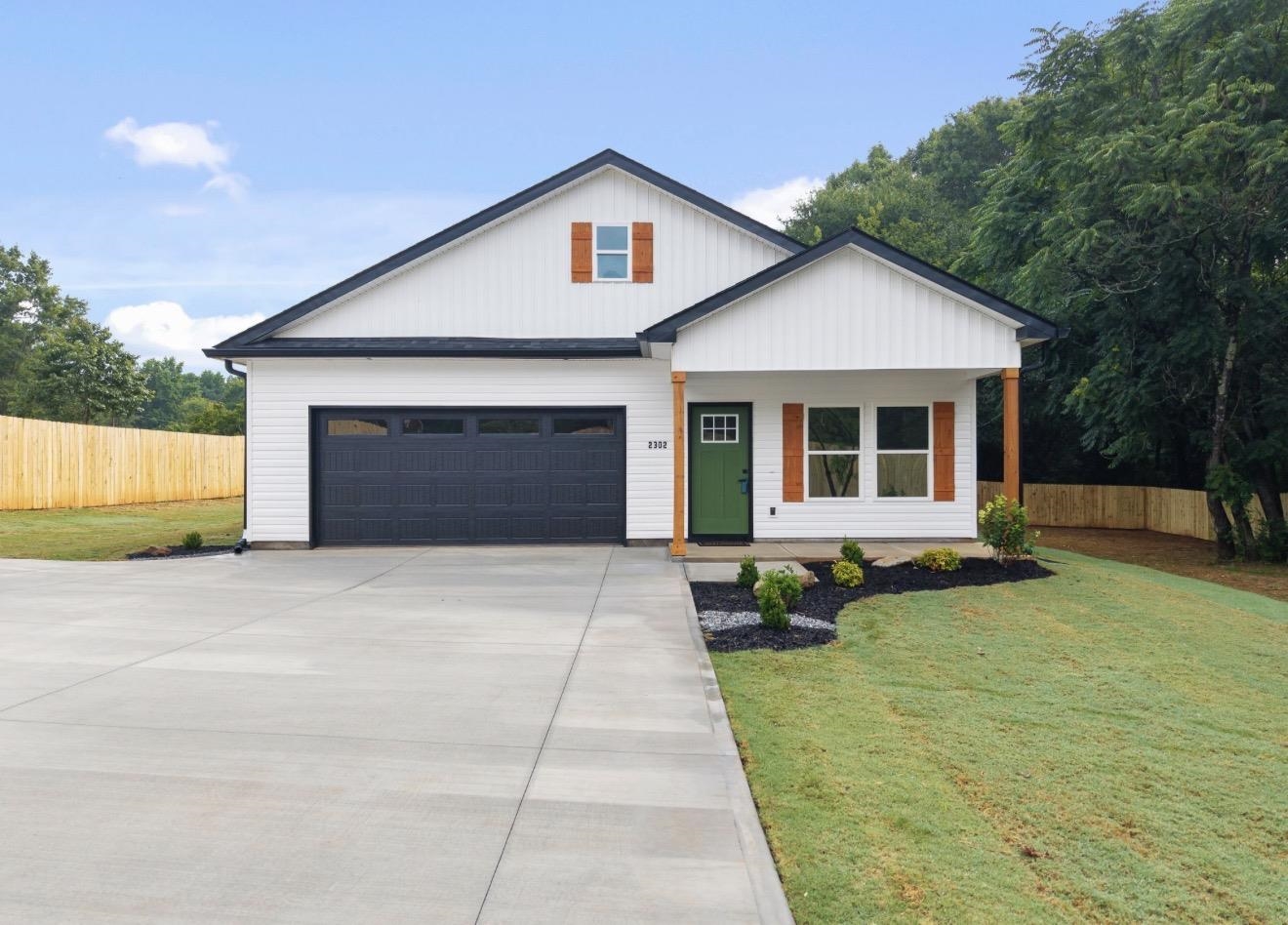 2302 Old Spartanburg Highway Property Photo 1