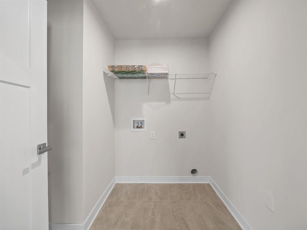 921 Blue Willow Court Property Photo 19