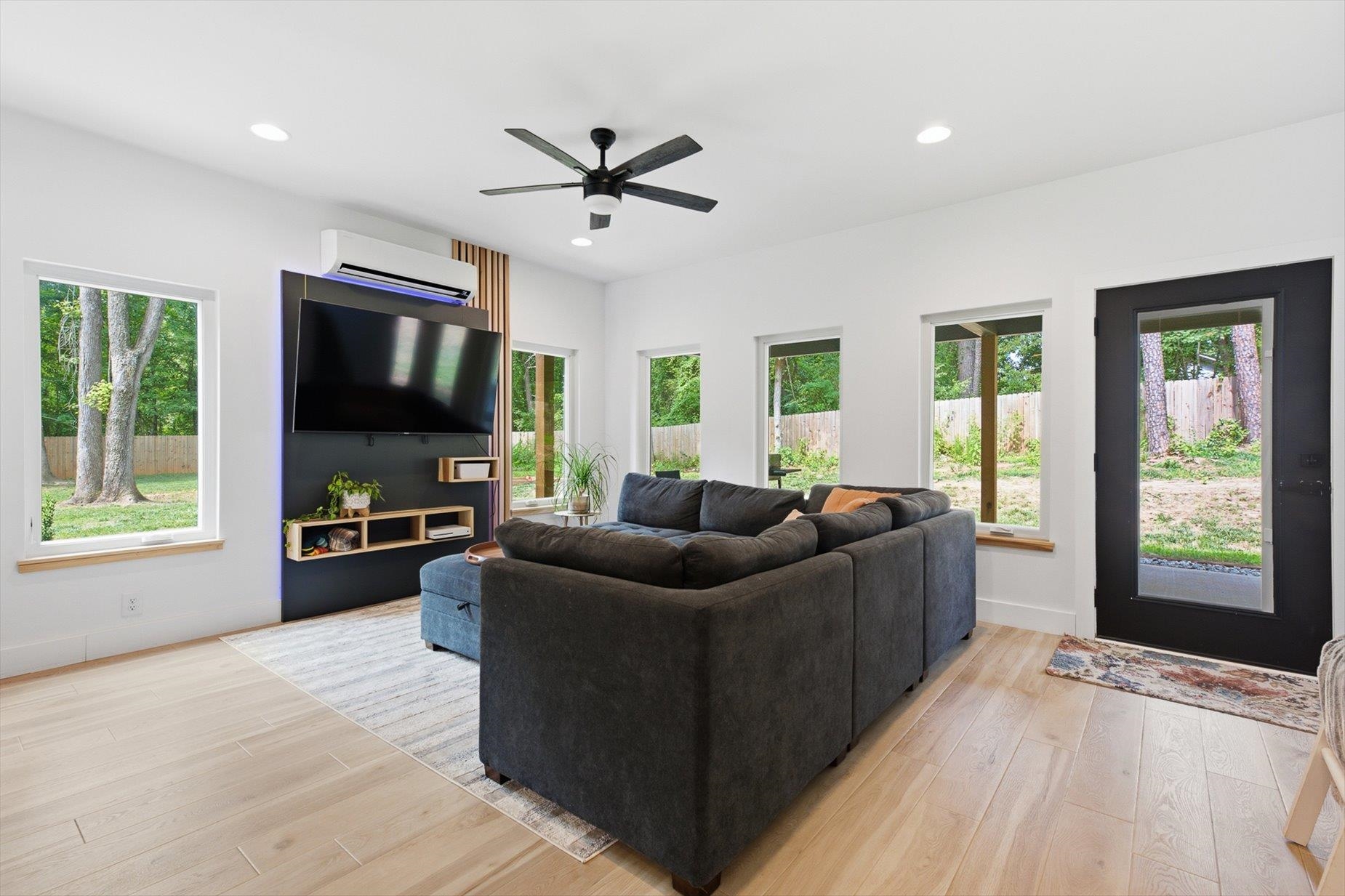 136 Downey Road Property Photo 4