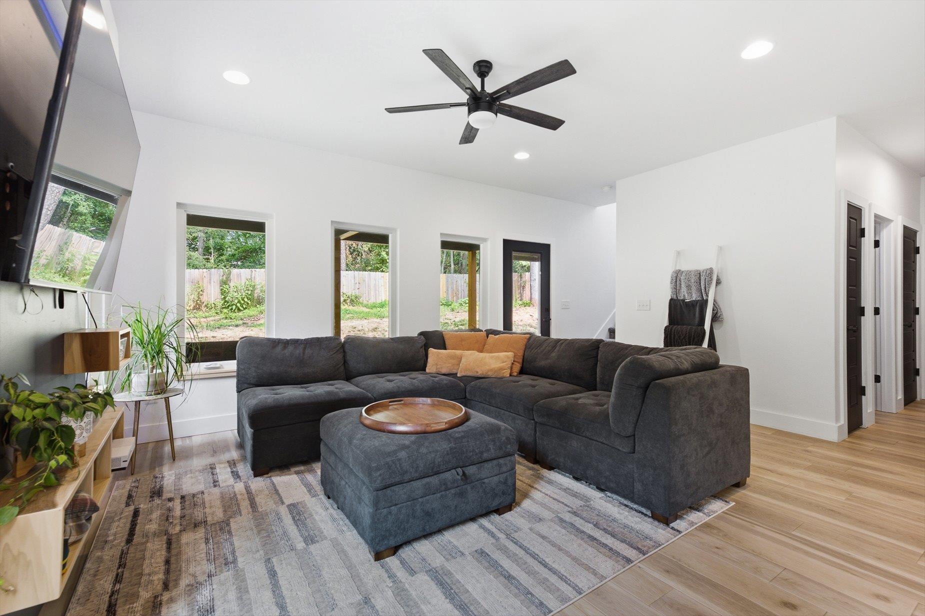136 Downey Road Property Photo 7