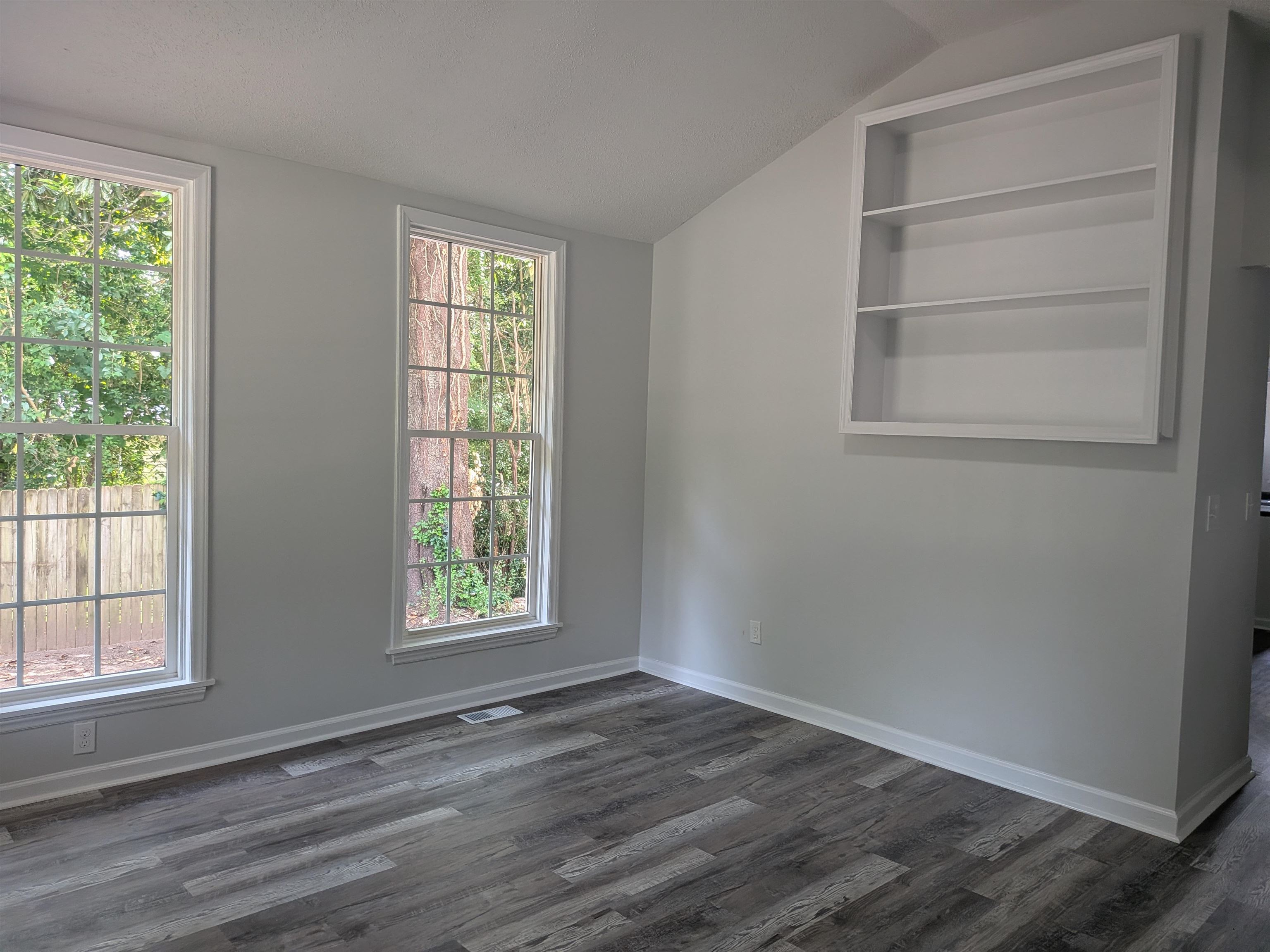 152 Mapletree Lane Property Photo 12