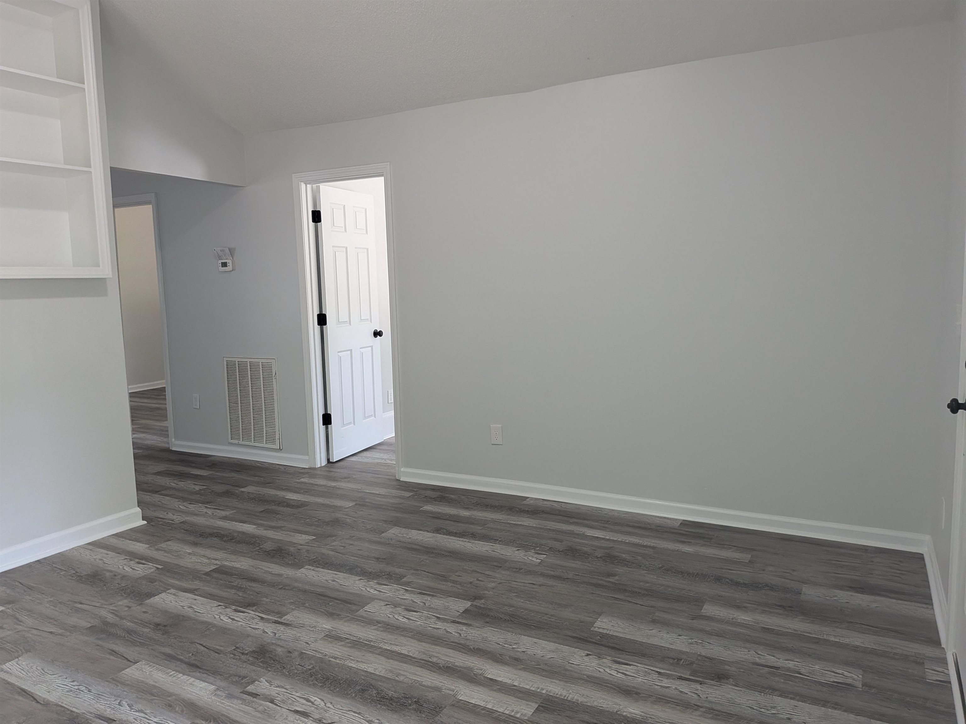152 Mapletree Lane Property Photo 13