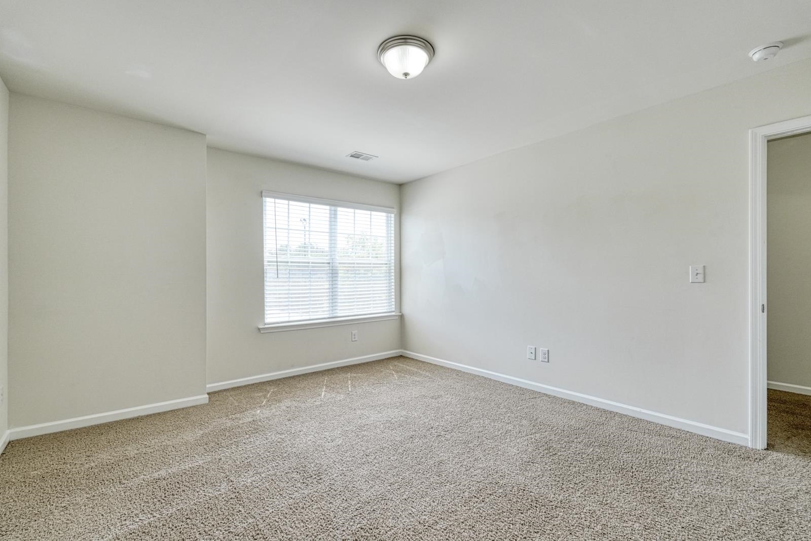 506 Friar Park Lane Property Photo 33