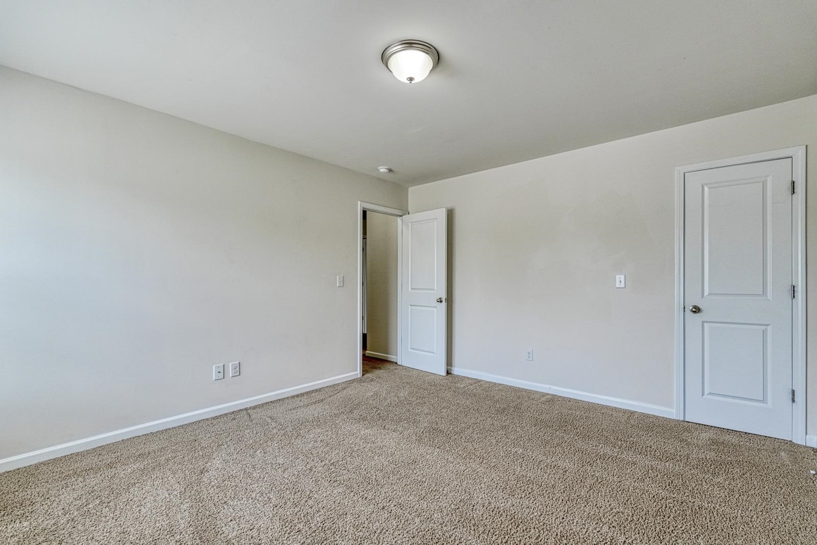 506 Friar Park Lane Property Photo 34