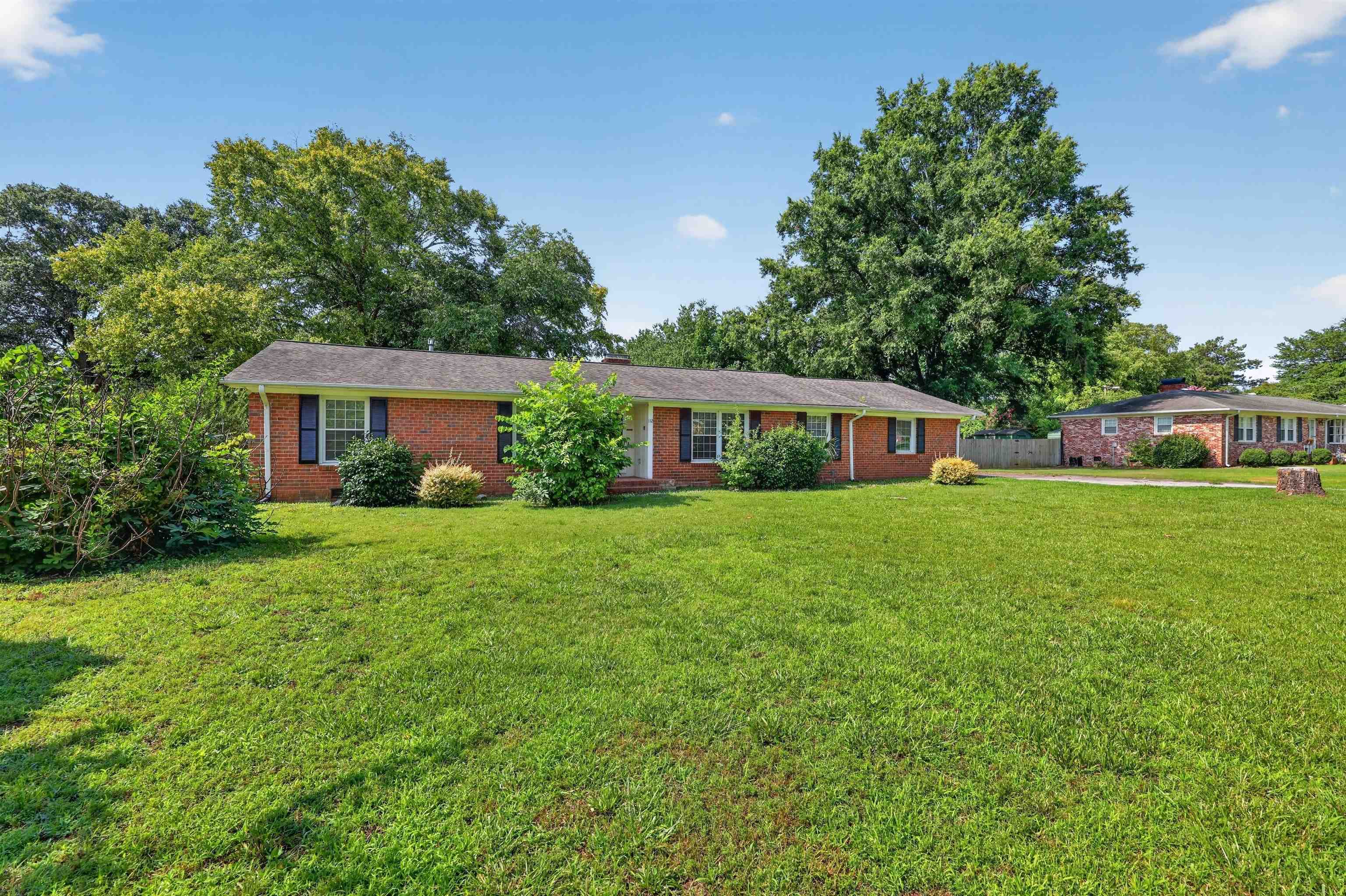 112 Thunderbird Place Property Photo 4