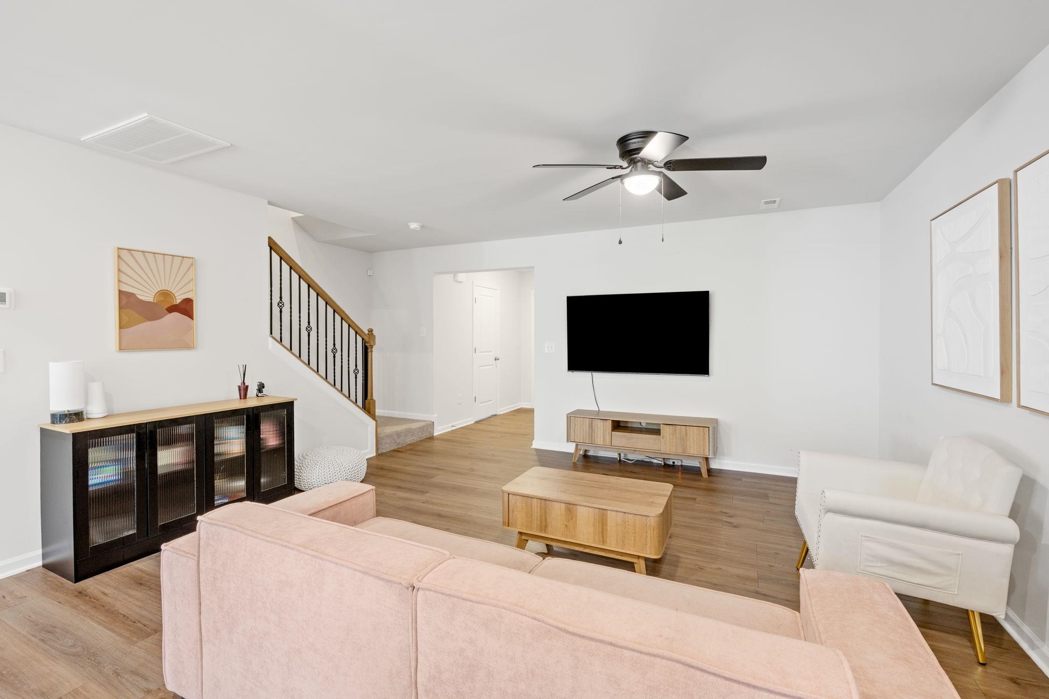 812 Harper Street Property Photo 8