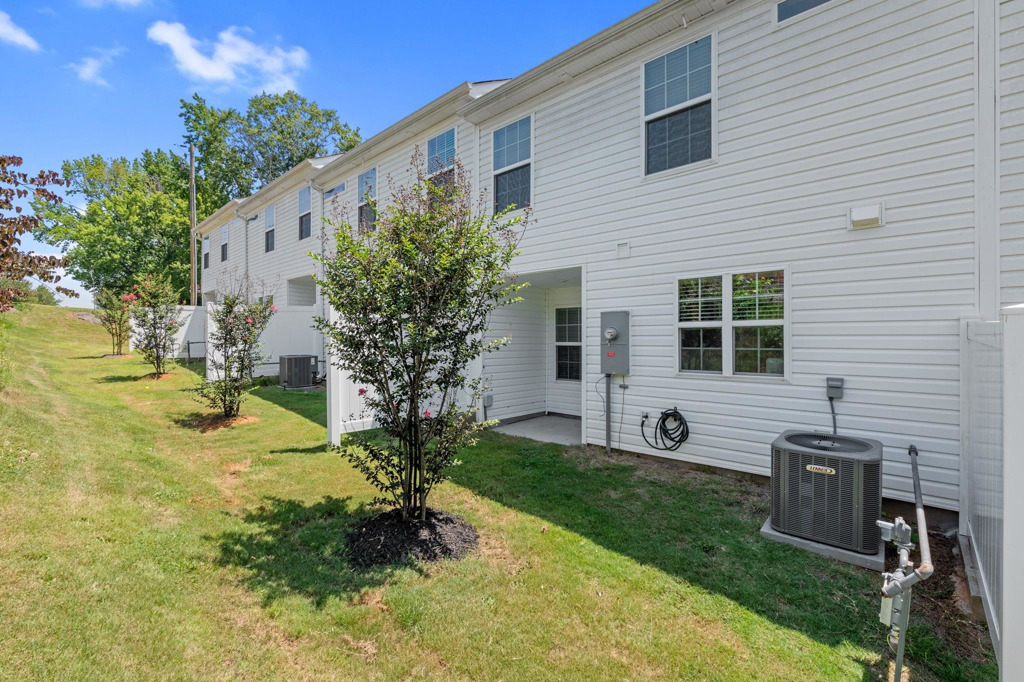 812 Harper Street Property Photo 28