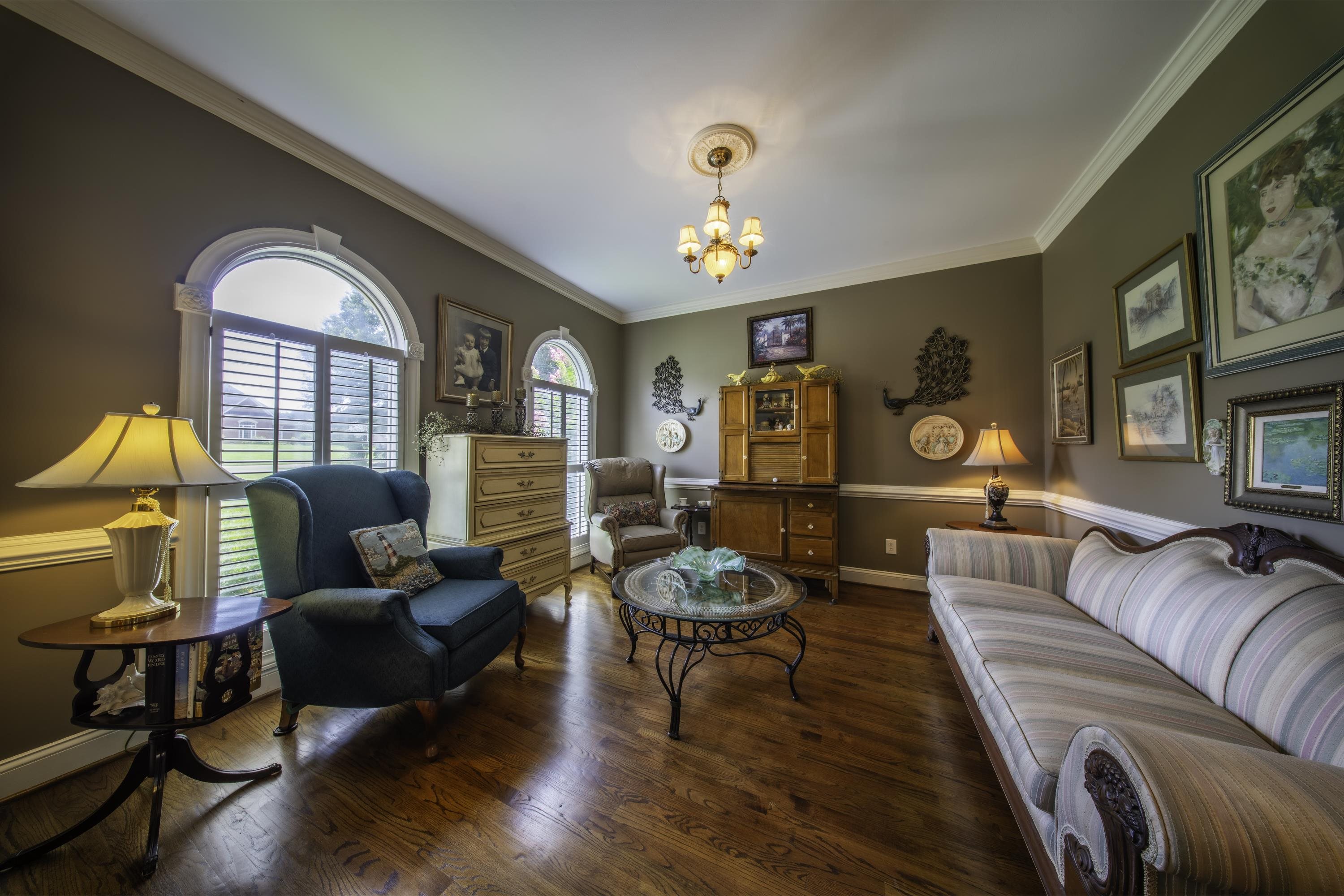 723 Sugar Pine Court Property Photo 8