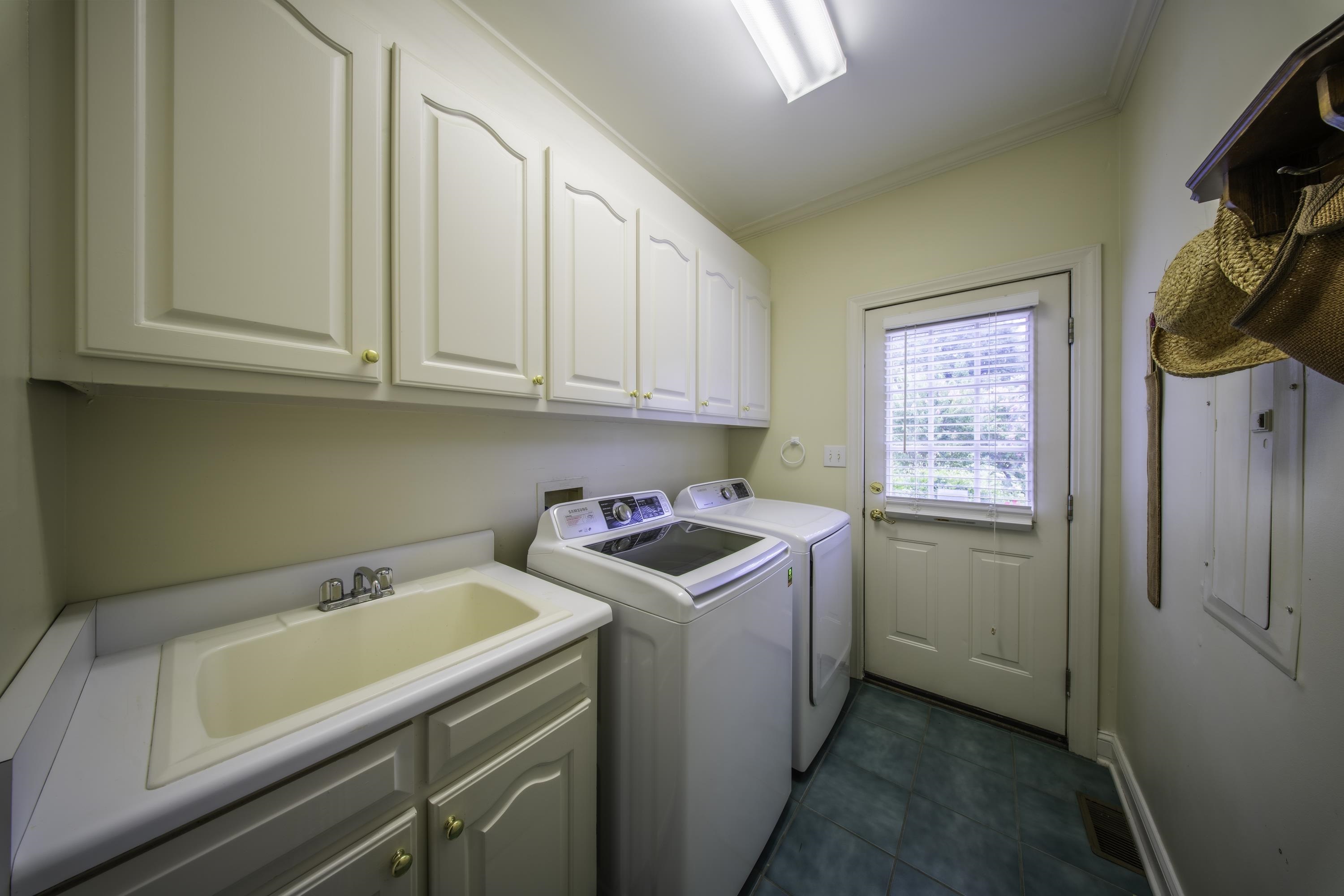 723 Sugar Pine Court Property Photo 35